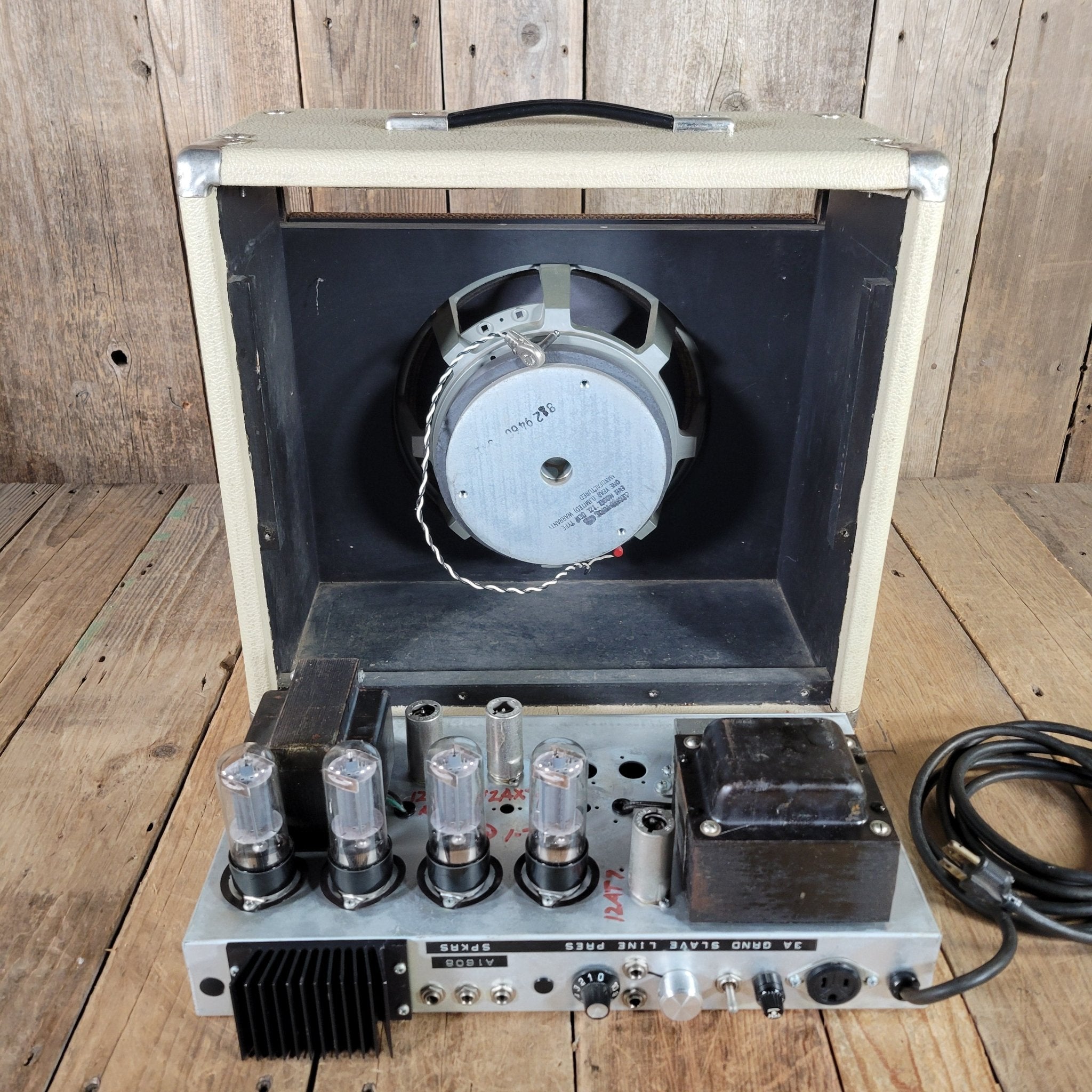 Mesa Boogie Mark I White Tolex 2 - Channel 100 - Watt 1x12 1978 - Mahar's Vintage Guitars