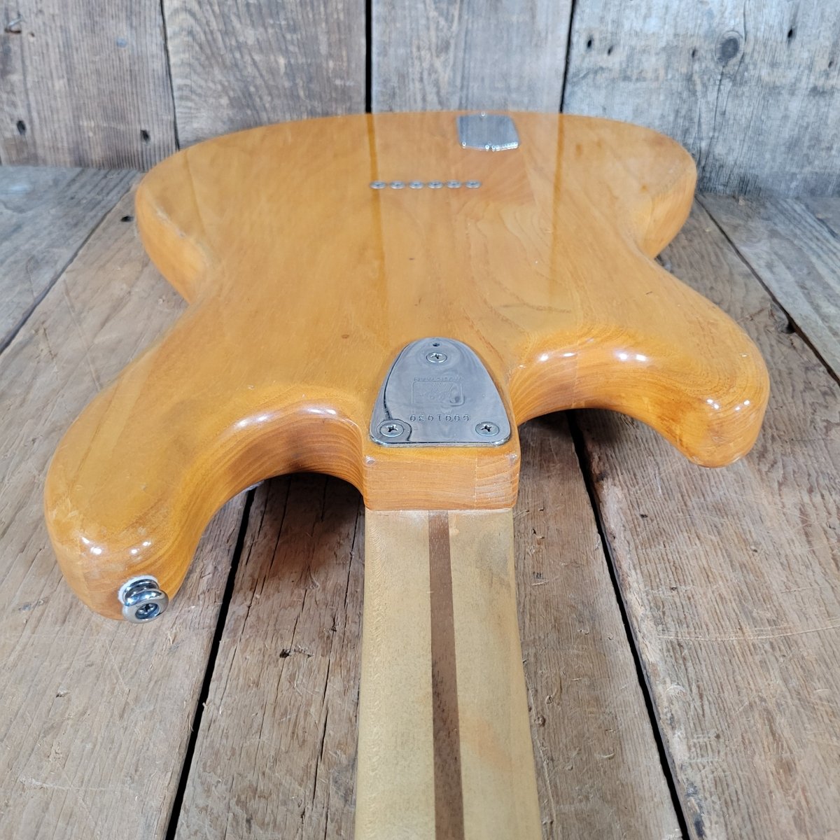 Music Man Stingray I 1976 – Vintage Electric Guitar, Original Leo Fender Design - Mahar's Vintage Guitars