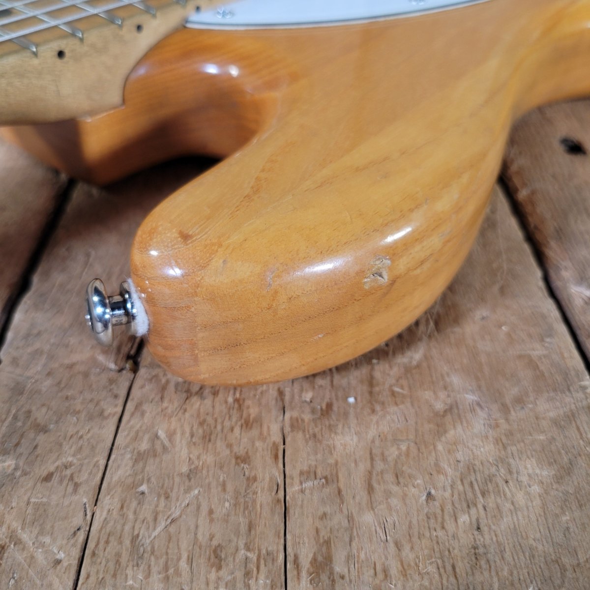 Music Man Stingray I 1976 – Vintage Electric Guitar, Original Leo Fender Design - Mahar's Vintage Guitars