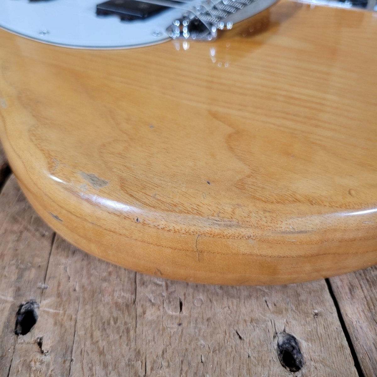 Music Man Stingray I 1976 – Vintage Electric Guitar, Original Leo Fender Design - Mahar's Vintage Guitars