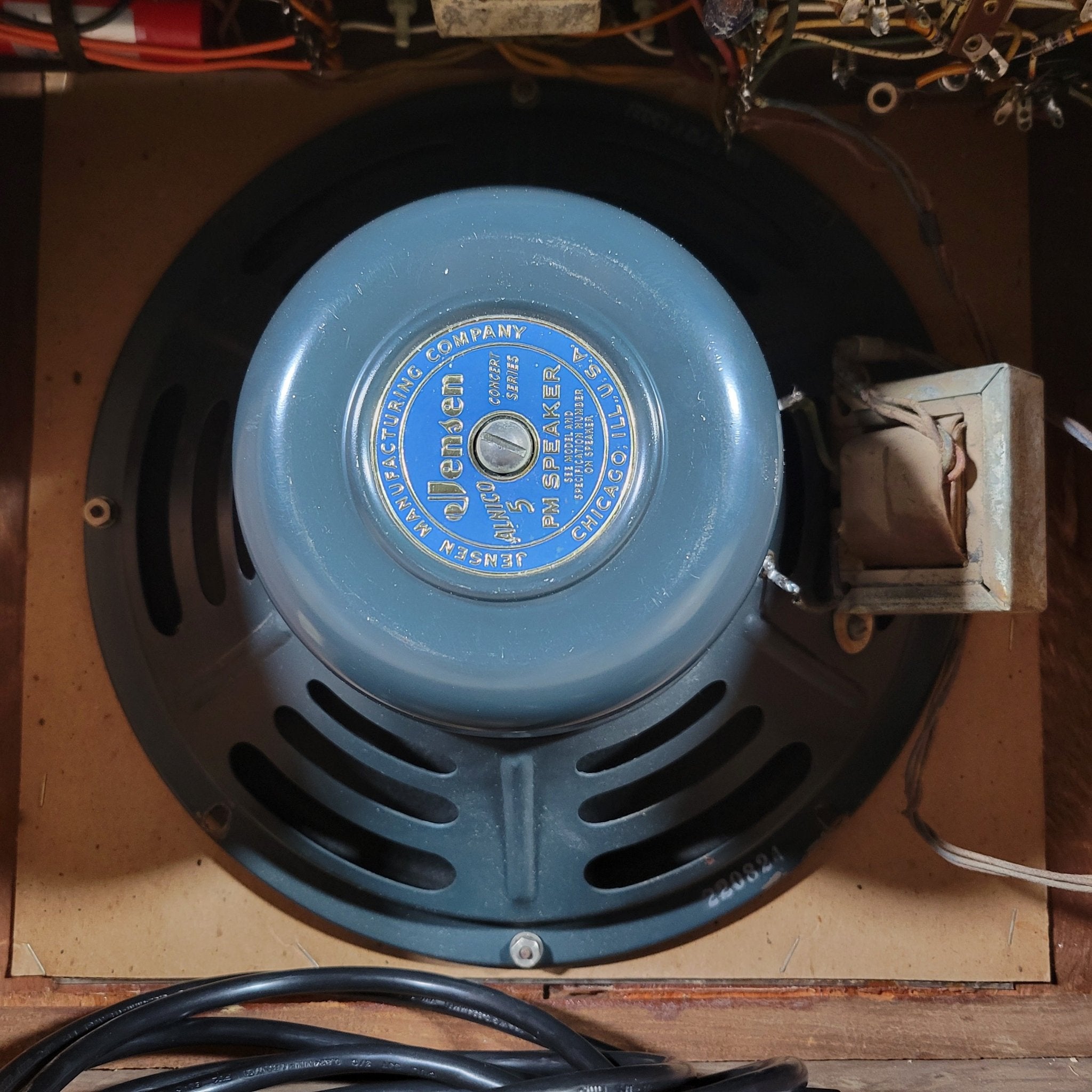 National by Valco Model 1260 1948 - Mahar's Vintage Guitars