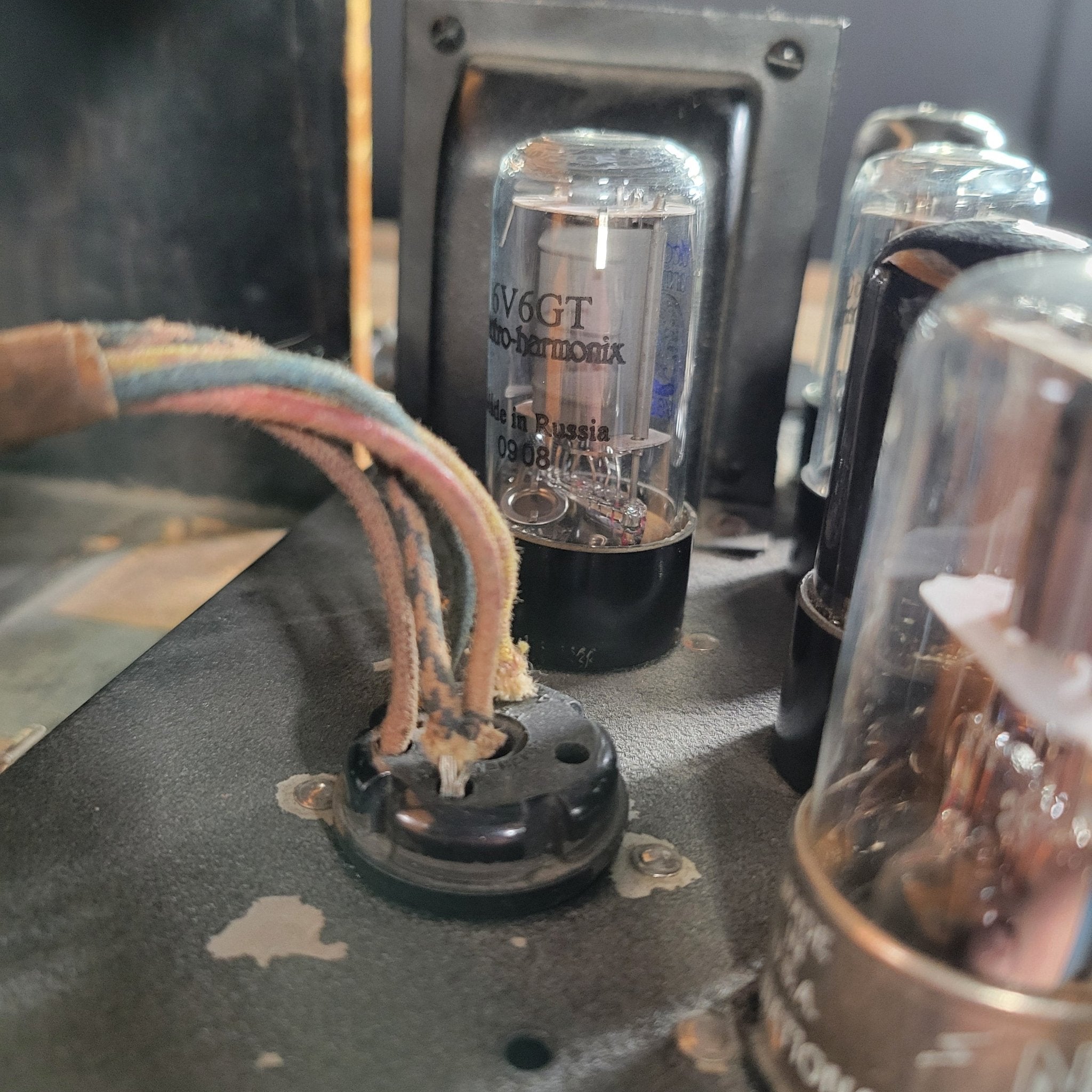 Oahu 385K Melody Master Amp Pink Pearloid 1941 - Mahar's Vintage Guitars