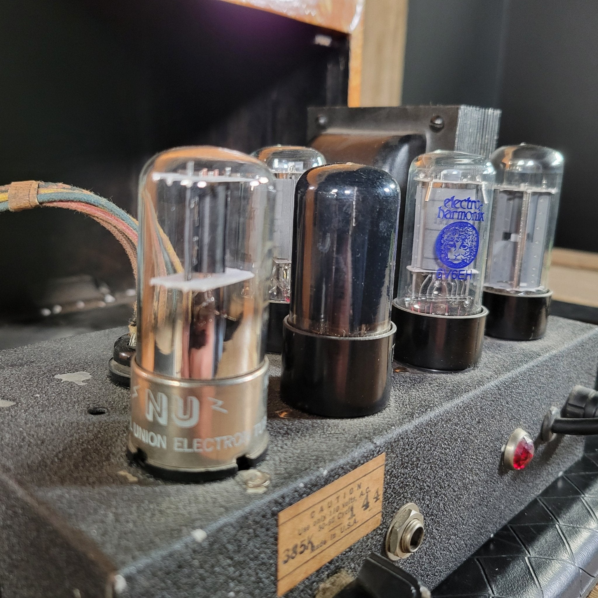 Oahu 385K Melody Master Amp Pink Pearloid 1941 - Mahar's Vintage Guitars