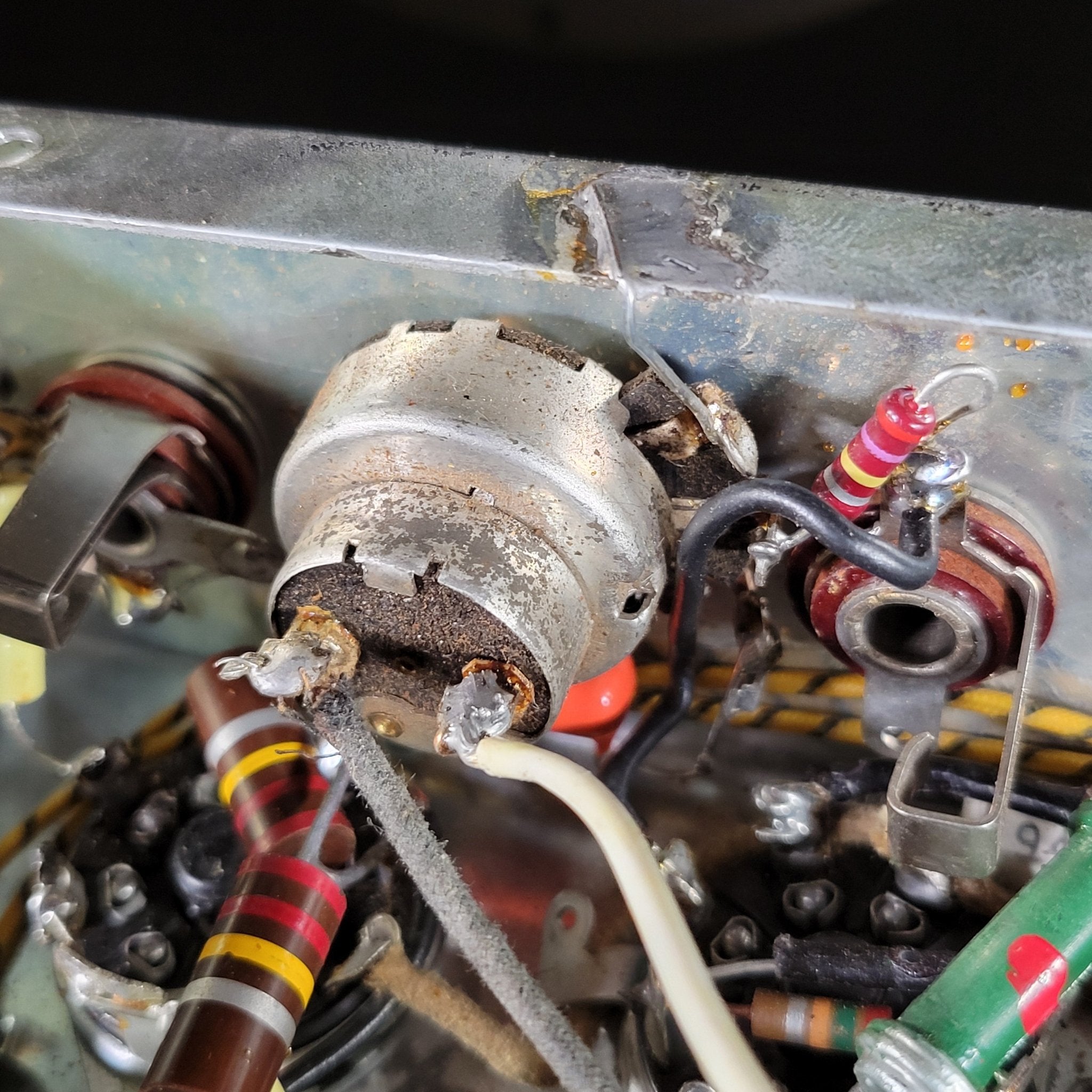 Oahu 385K Melody Master Amp Pink Pearloid 1941 - Mahar's Vintage Guitars