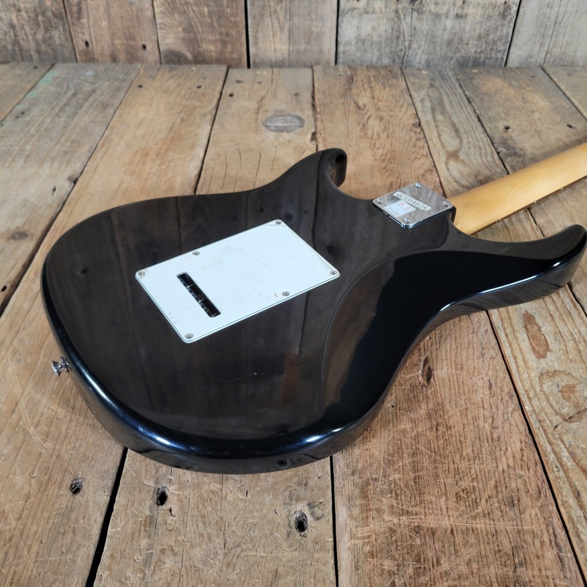 Peavey Raptor Plus HSS – 2004 Electric Guitar HSS - Mahar's Vintage Guitars