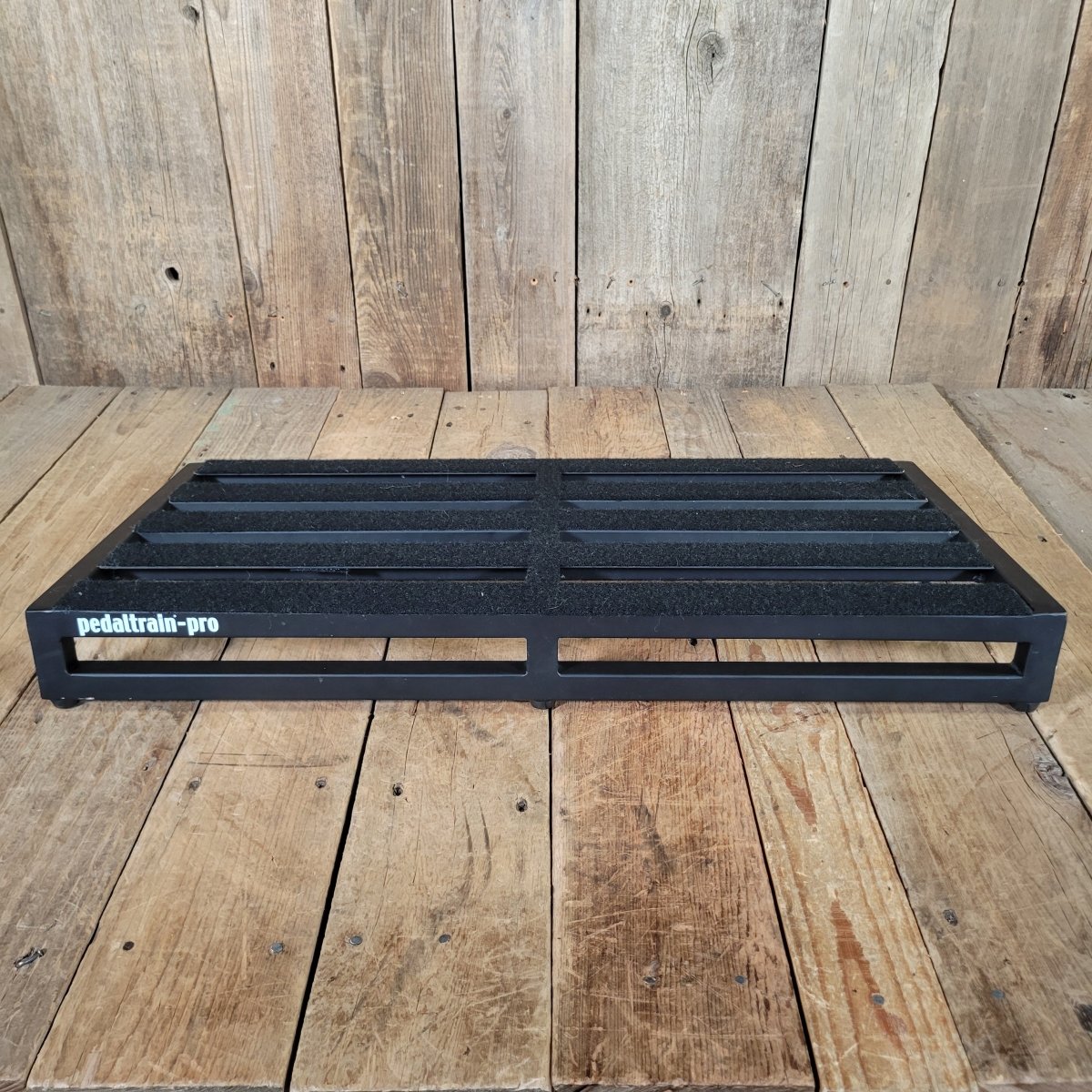 Pedaltrain Classic Pro Pedal Board with Wheeled Hard Case - Mahar's Vintage Guitars