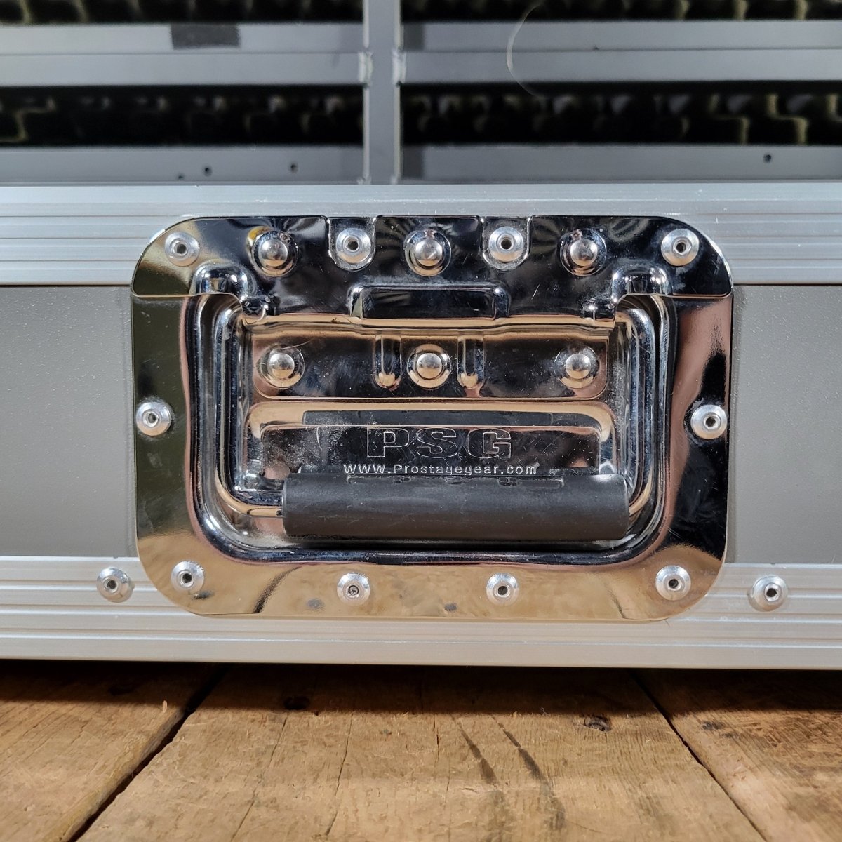 Pedaltrain Classic Pro Pedal Board with Wheeled Hard Case - Mahar's Vintage Guitars