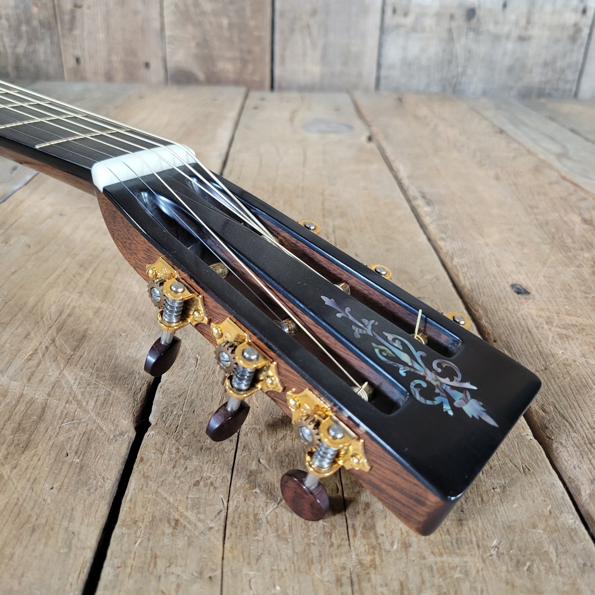 Preston Thompson 2020 Size 2 BA Parlor Guitar – Brazilian Rosewood & Adirondack Spruce, Calton Case, Handcrafted Excellence - Mahar's Vintage Guitars