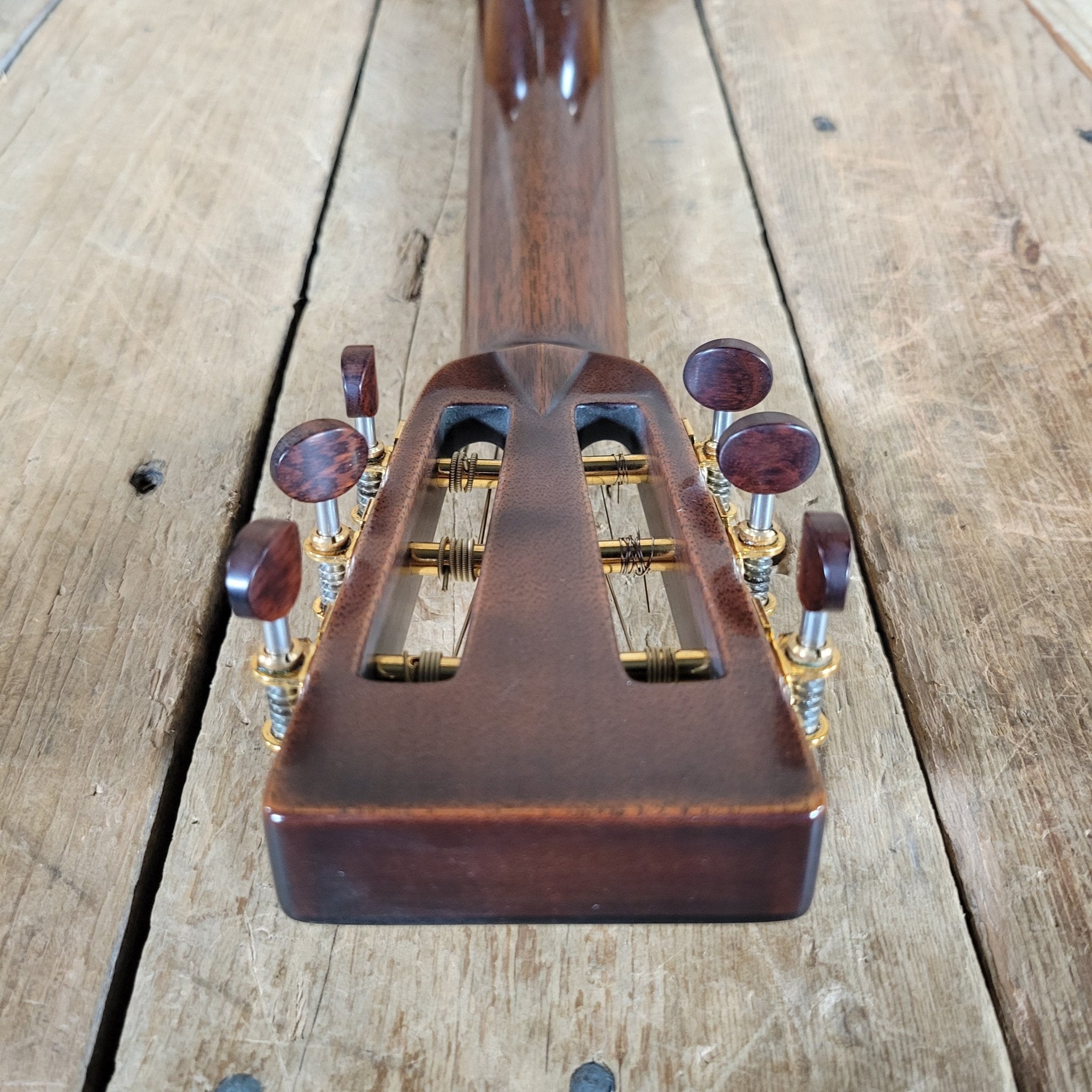 Preston Thompson 2020 Size 2 BA Parlor Guitar – Brazilian Rosewood & Adirondack Spruce, Calton Case, Handcrafted Excellence - Mahar's Vintage Guitars