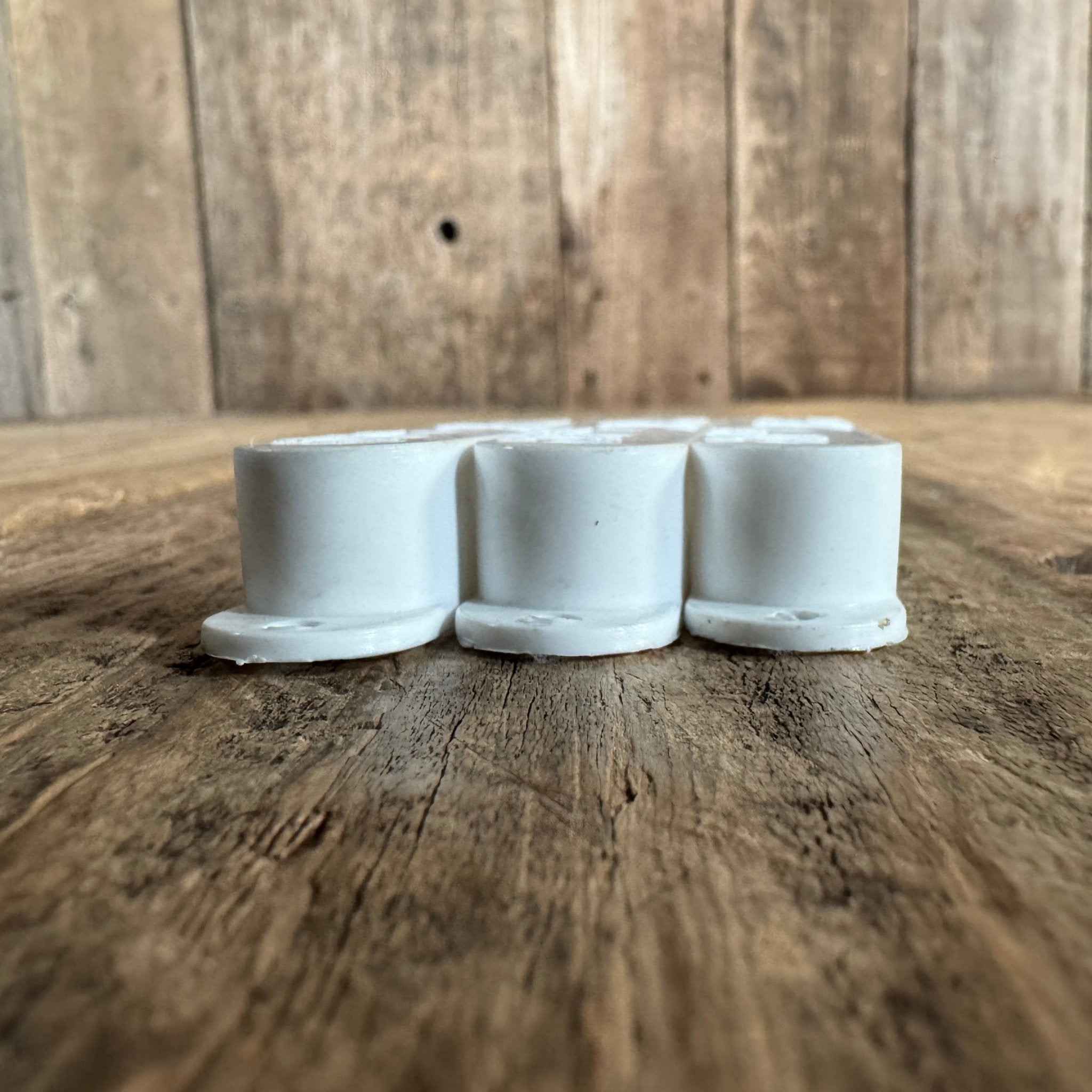 Red Rhodes Velvet Hammer Stratocaster Pickup Covers - Mahar's Vintage Guitars