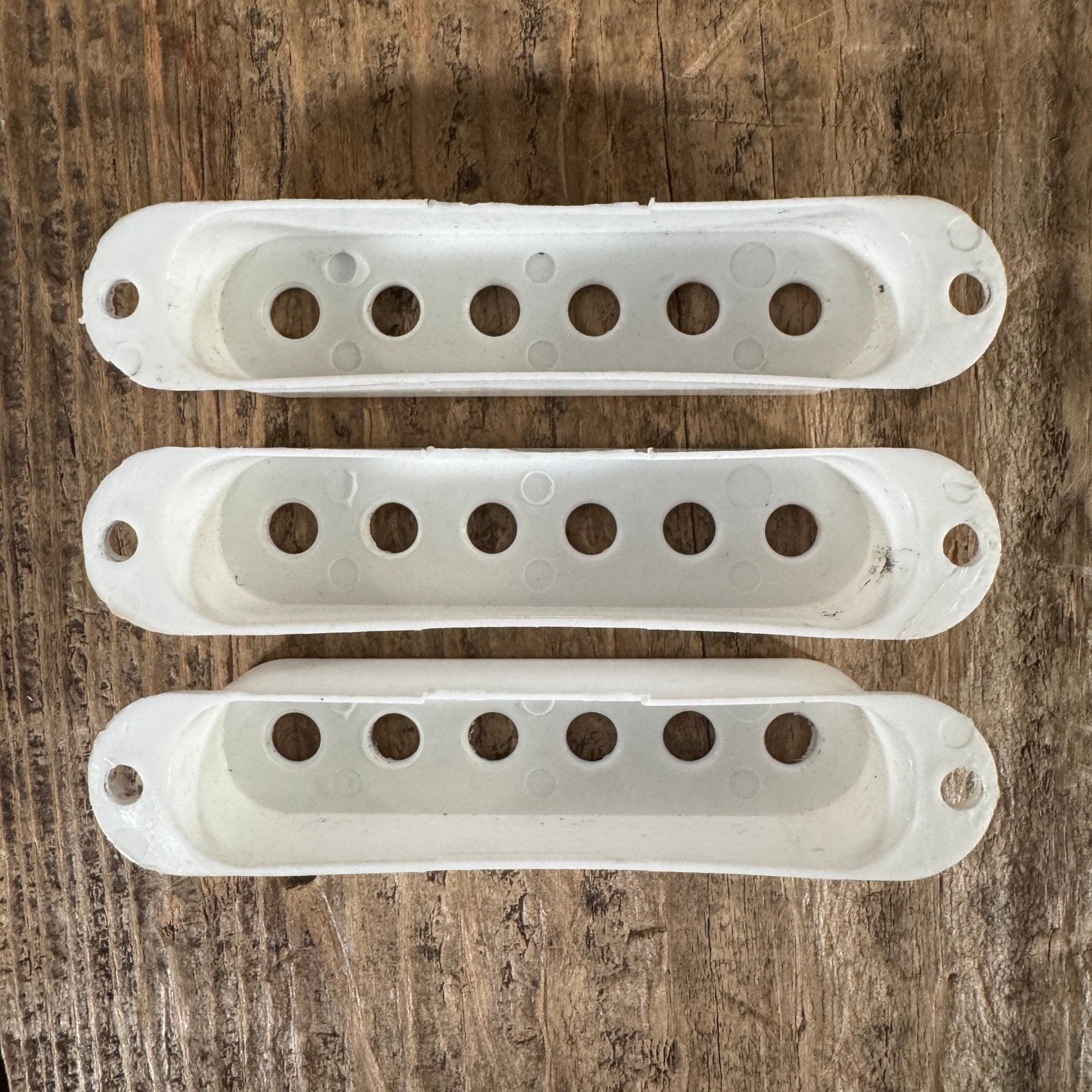 Red Rhodes Velvet Hammer Stratocaster Pickup Covers - Mahar's Vintage Guitars