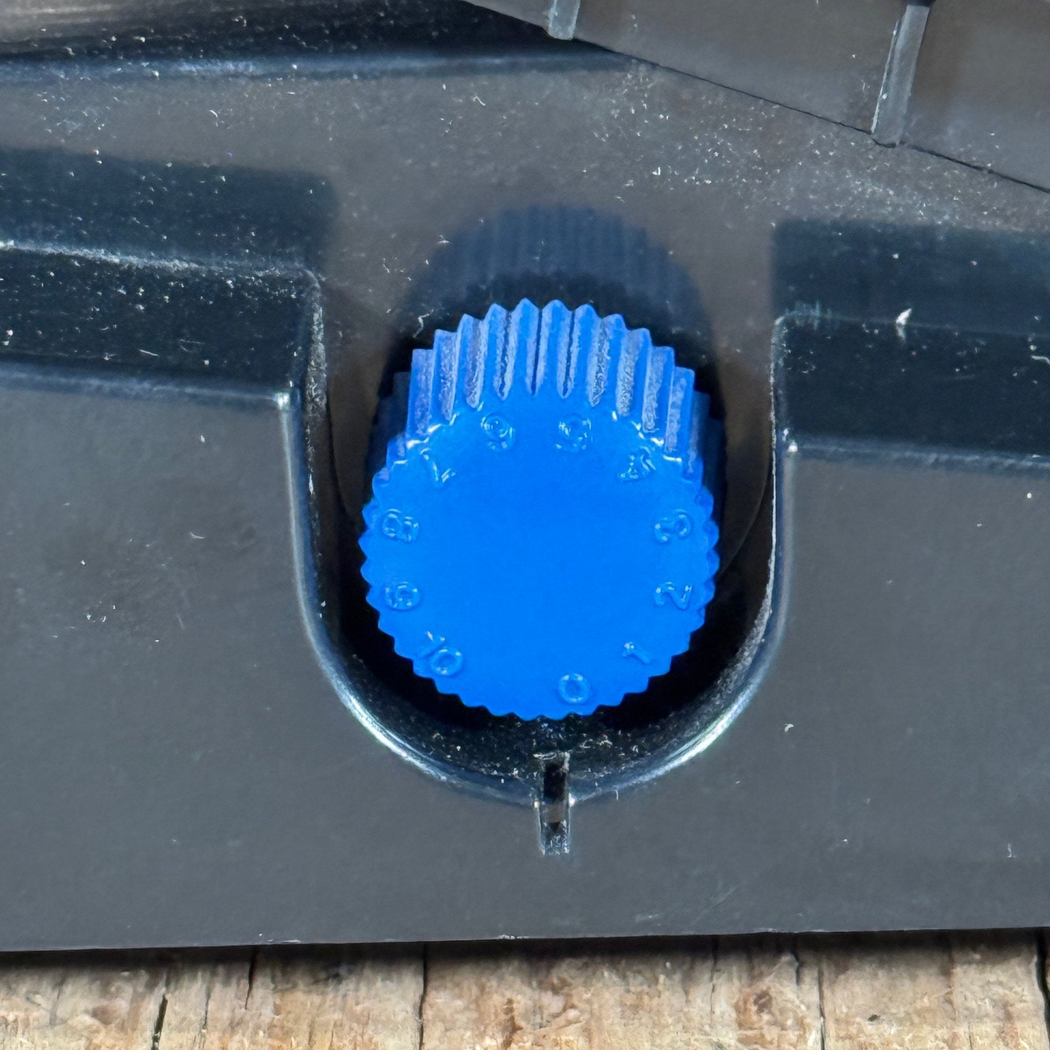 Roland Boss FV - 50L Stereo Volume Pedal - Mahar's Vintage Guitars