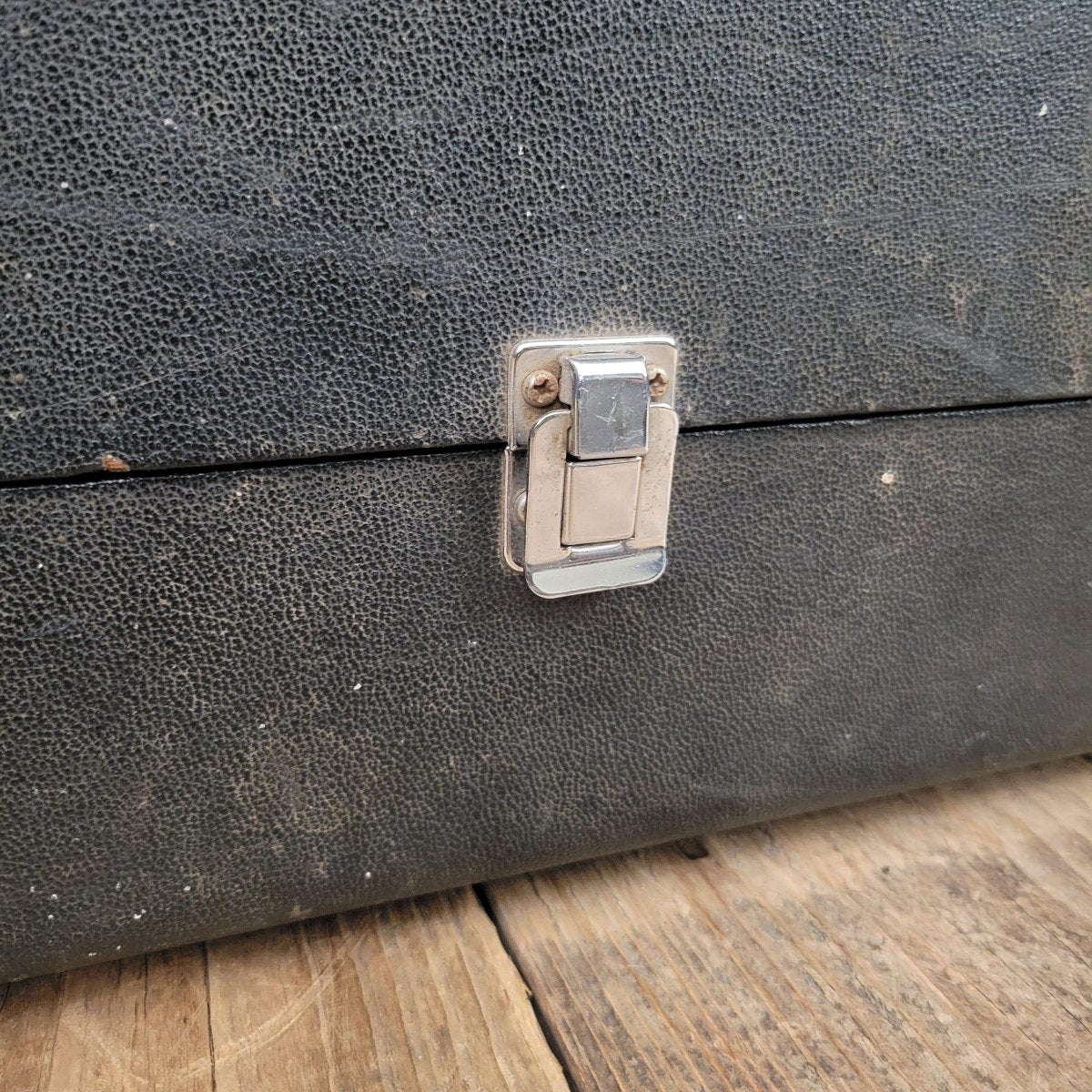 Roland RS - 101 Brass and Strings Analog Synthesizer 1975 - 1976 - Mahar's Vintage Guitars