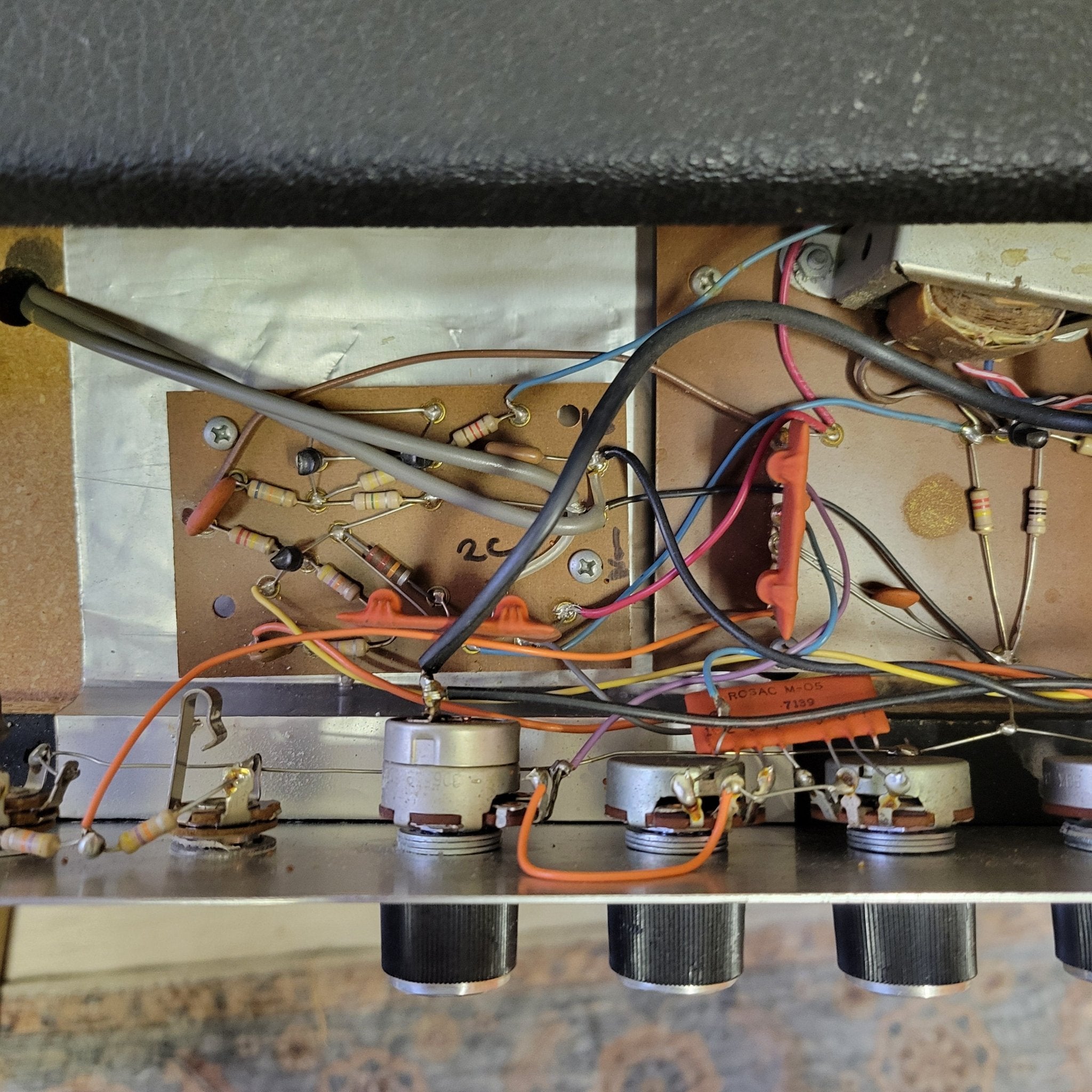 Rosac Malibu 66G 1970s - Mahar's Vintage Guitars