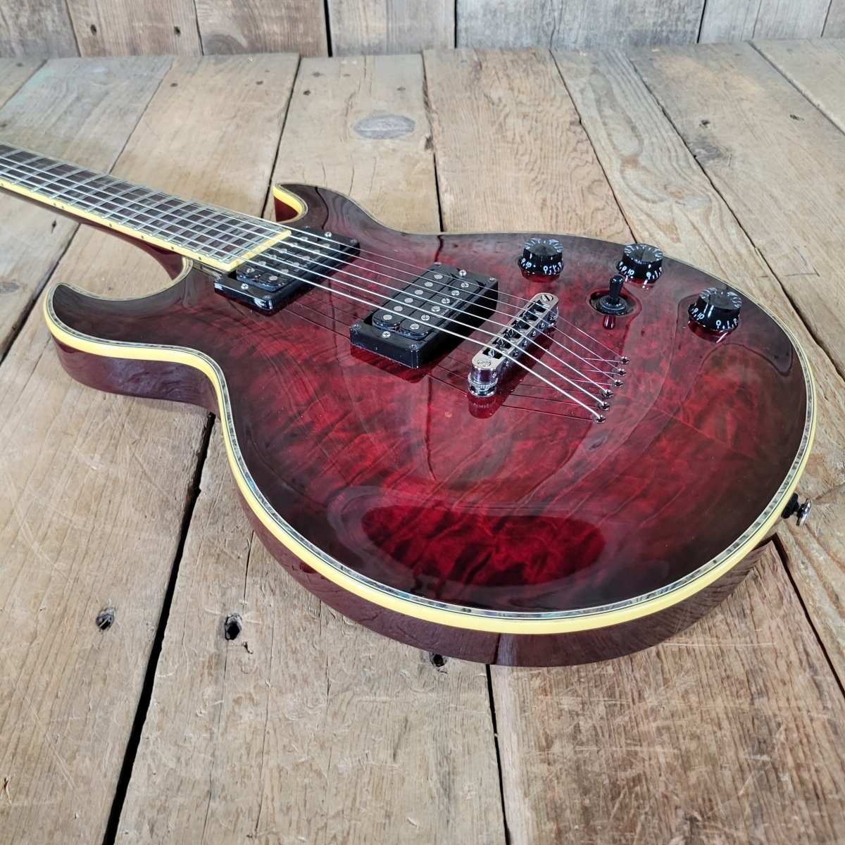 Schecter S - 1 Elite Double Cut 2003–2007 – Flame Top Black Cherry w/ Hard Case - Mahar's Vintage Guitars