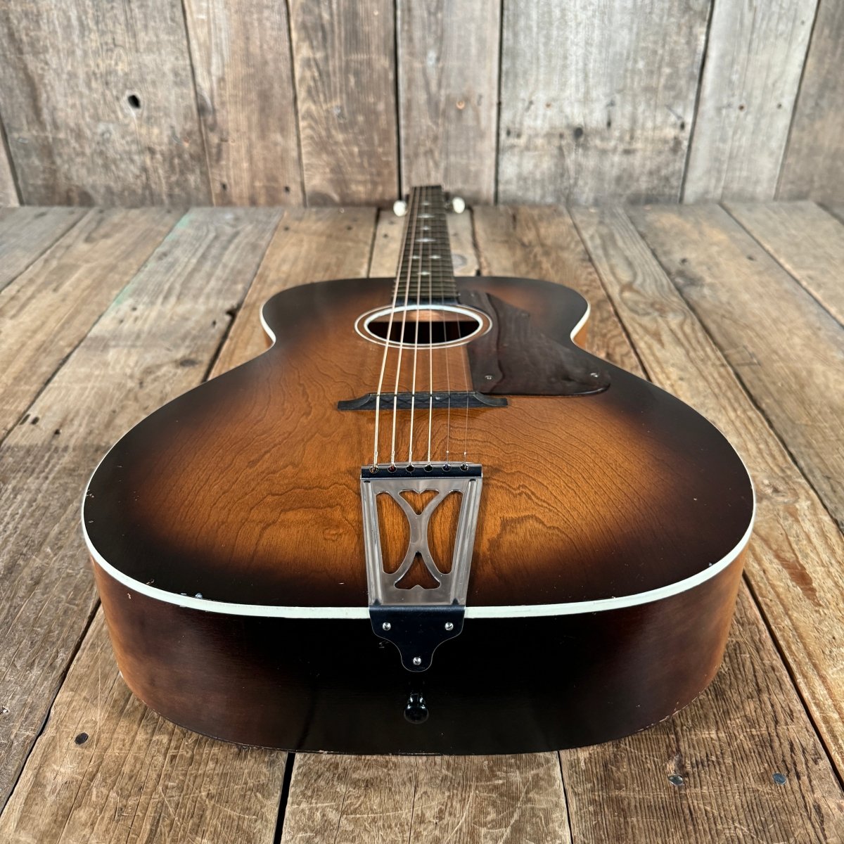 Silvertone H614 1956 Sunburst Playable Project - Mahar's Vintage Guitars