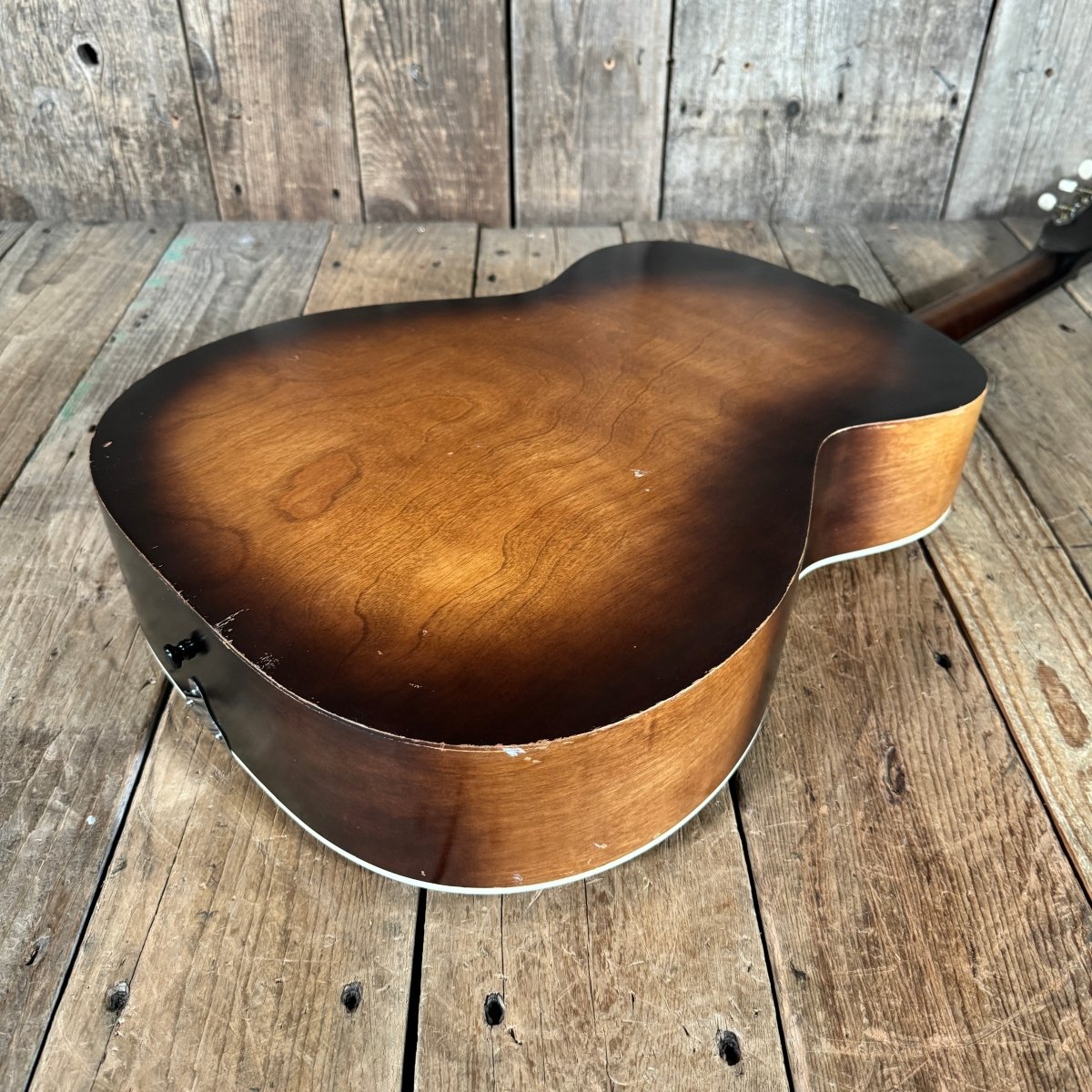 Silvertone H614 1956 Sunburst Playable Project - Mahar's Vintage Guitars