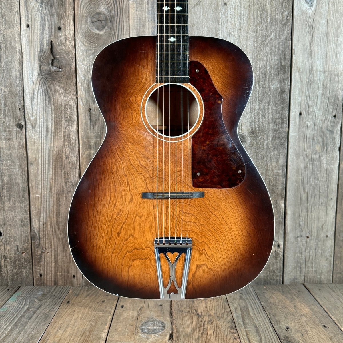 Silvertone H614 1956 Sunburst Playable Project - Mahar's Vintage Guitars