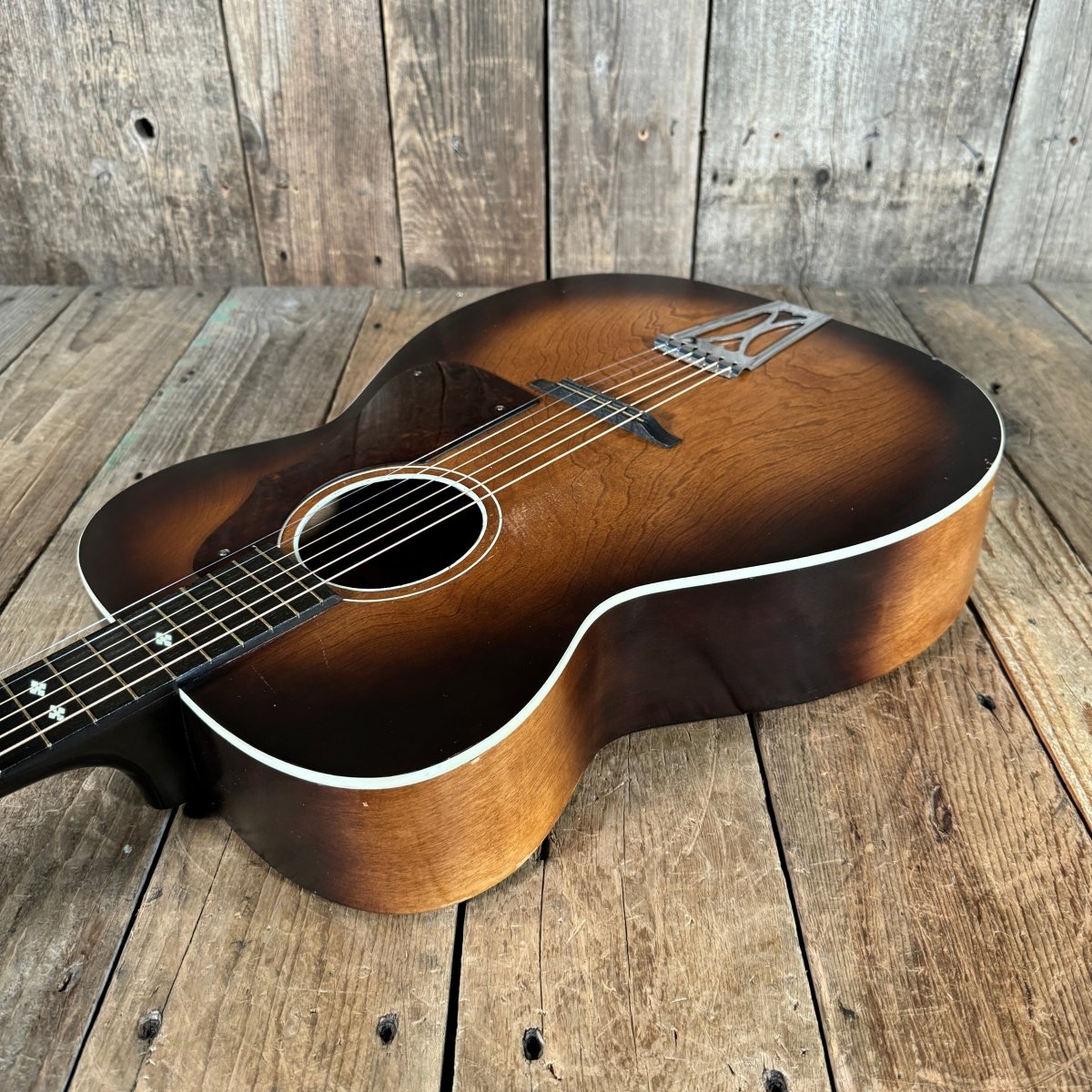 Silvertone H614 1956 Sunburst Playable Project - Mahar's Vintage Guitars