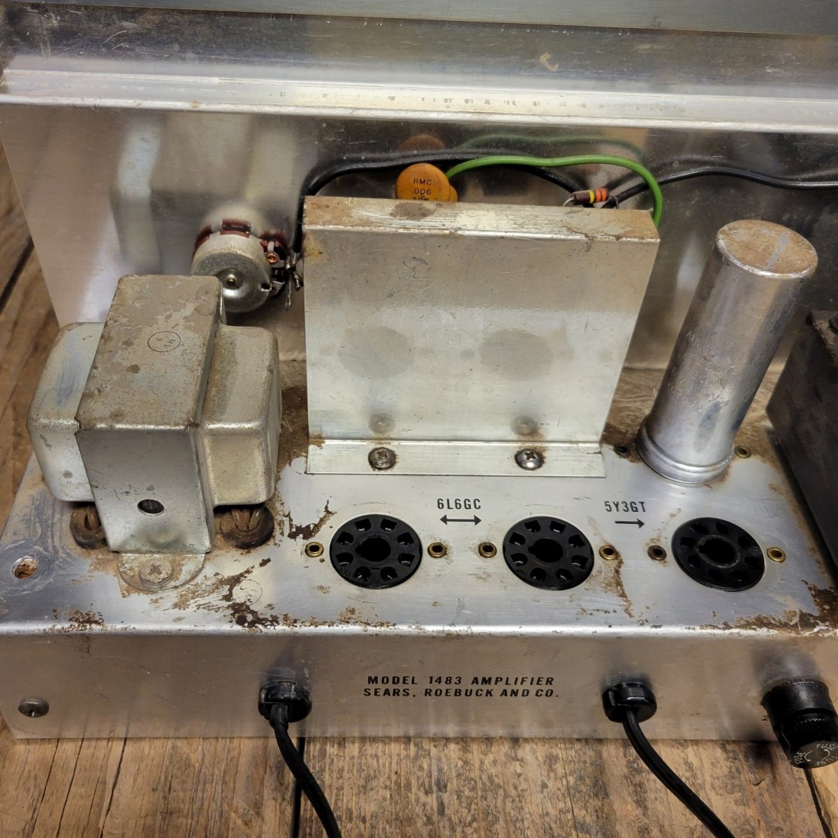 Silvertone Model 1483 Tube Amplifier - 1966 - Mahar's Vintage Guitars