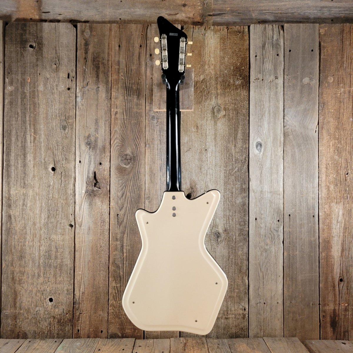 SOLD - Airline Professional White Res - O - Glass All Original Orig Case 1964 - Mahar's Vintage Guitars