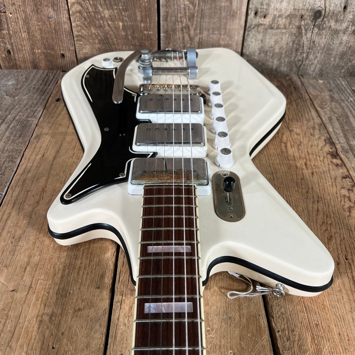 SOLD - Airline Professional White Res - O - Glass All Original Orig Case 1964 - Mahar's Vintage Guitars
