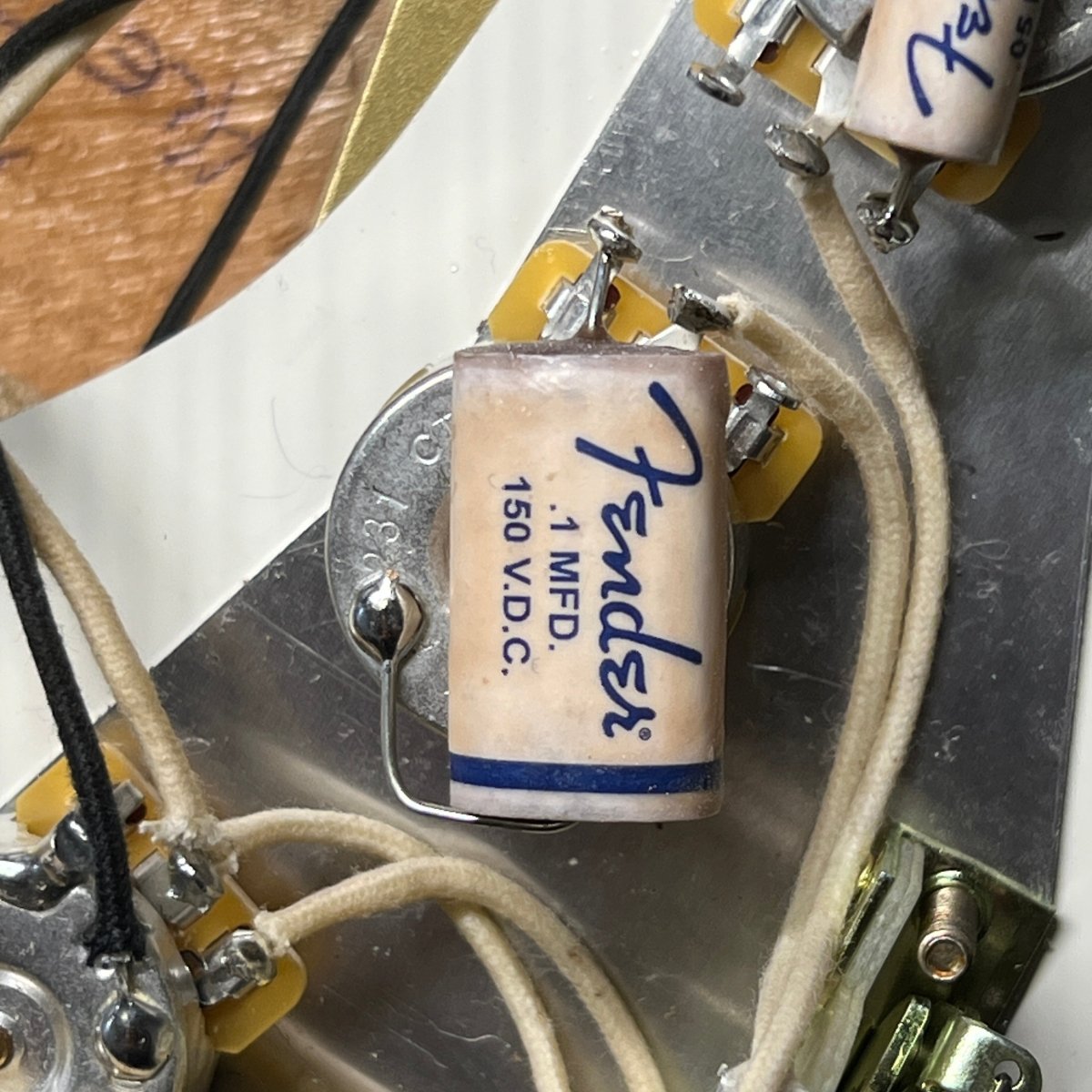 SOLD - Fender 1957 Strat Relic Aged HLE 2022 Gold Relic 7.5 lbs! - Mahar's Vintage Guitars