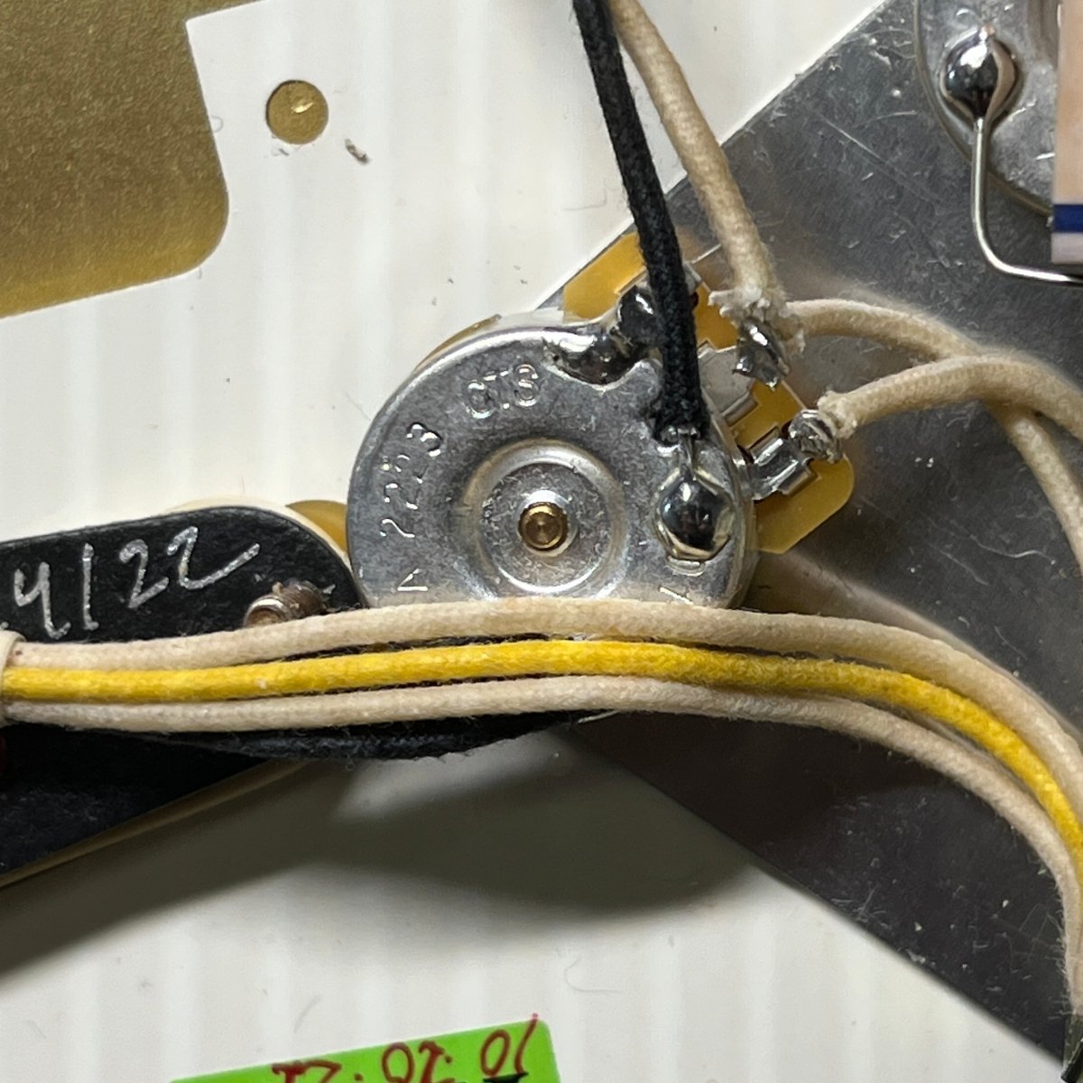 SOLD - Fender 1957 Strat Relic Aged HLE 2022 Gold Relic 7.5 lbs! - Mahar's Vintage Guitars