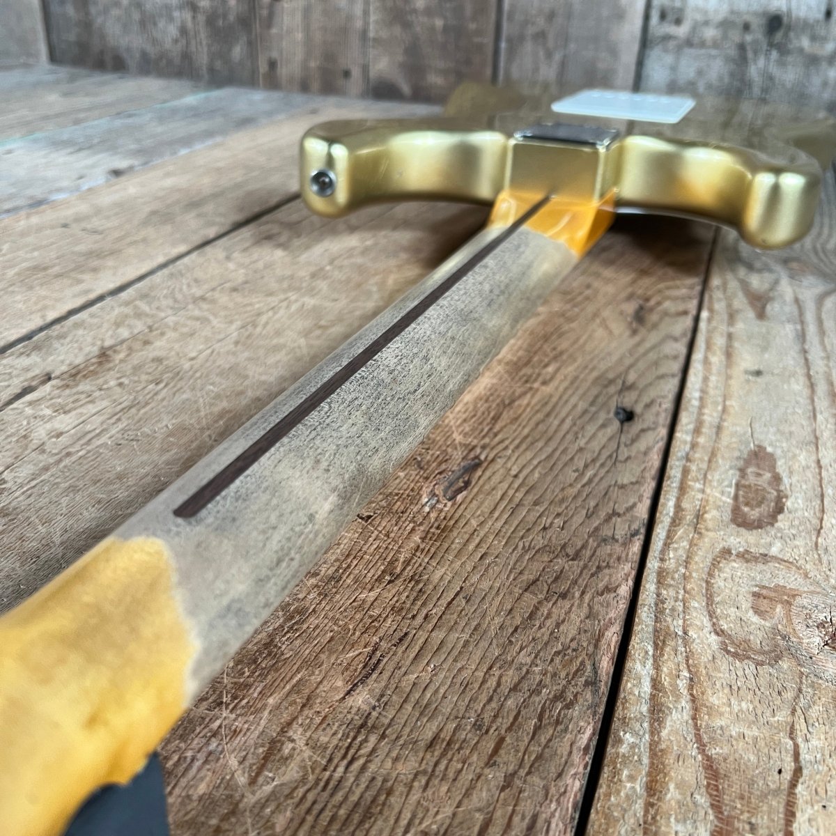 SOLD - Fender 1957 Strat Relic Aged HLE 2022 Gold Relic 7.5 lbs! - Mahar's Vintage Guitars