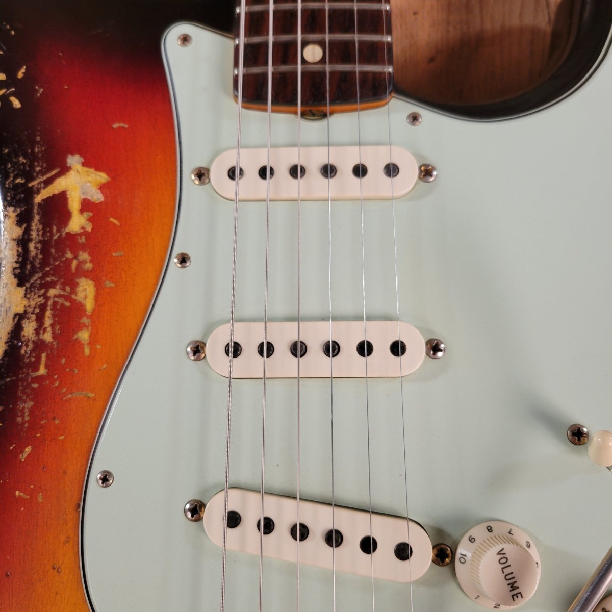 SOLD - Fender 1962 Stratocaster Heavy Relic Gold Hardware 2019 - Mahar's Vintage Guitars