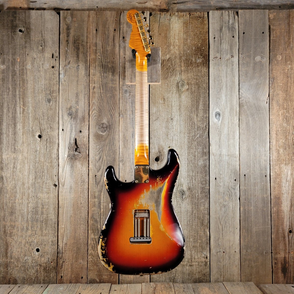 SOLD - Fender 1962 Stratocaster Heavy Relic Gold Hardware 2019 - Mahar's Vintage Guitars