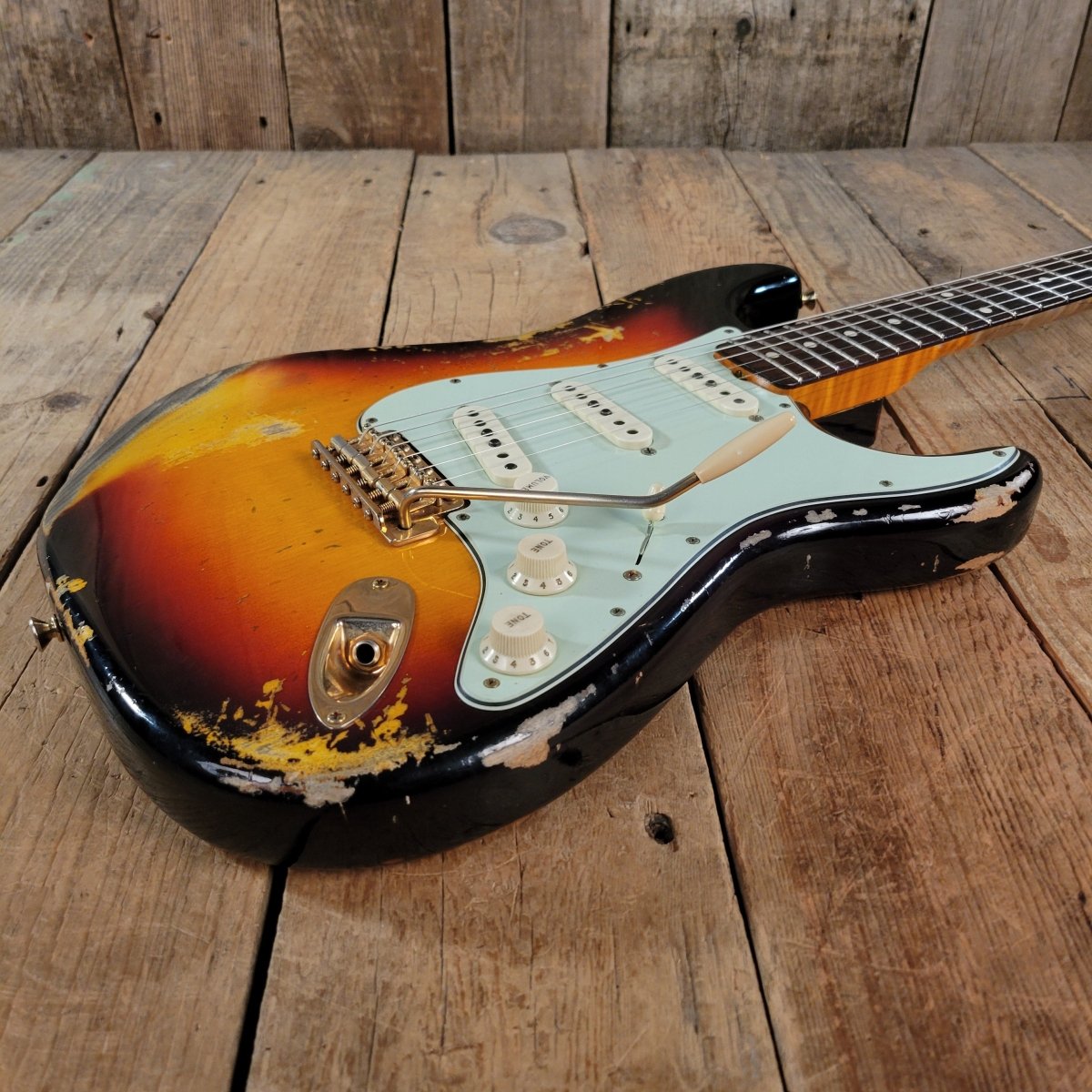 SOLD - Fender 1962 Stratocaster Heavy Relic Gold Hardware 2019 - Mahar's Vintage Guitars