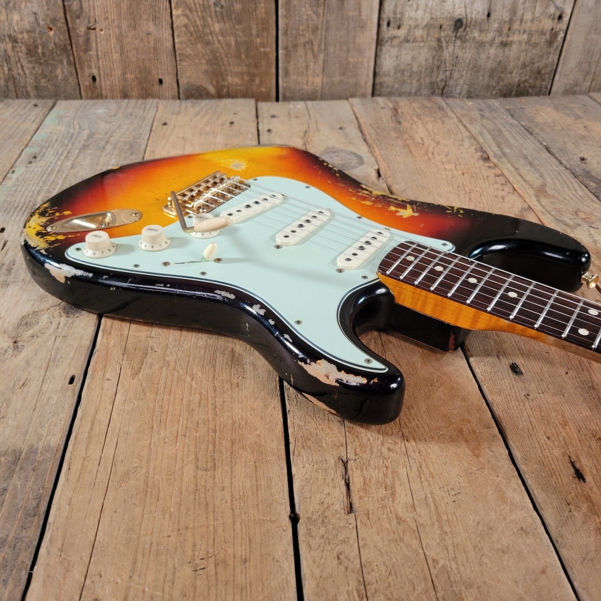 SOLD - Fender 1962 Stratocaster Heavy Relic Gold Hardware 2019 - Mahar's Vintage Guitars