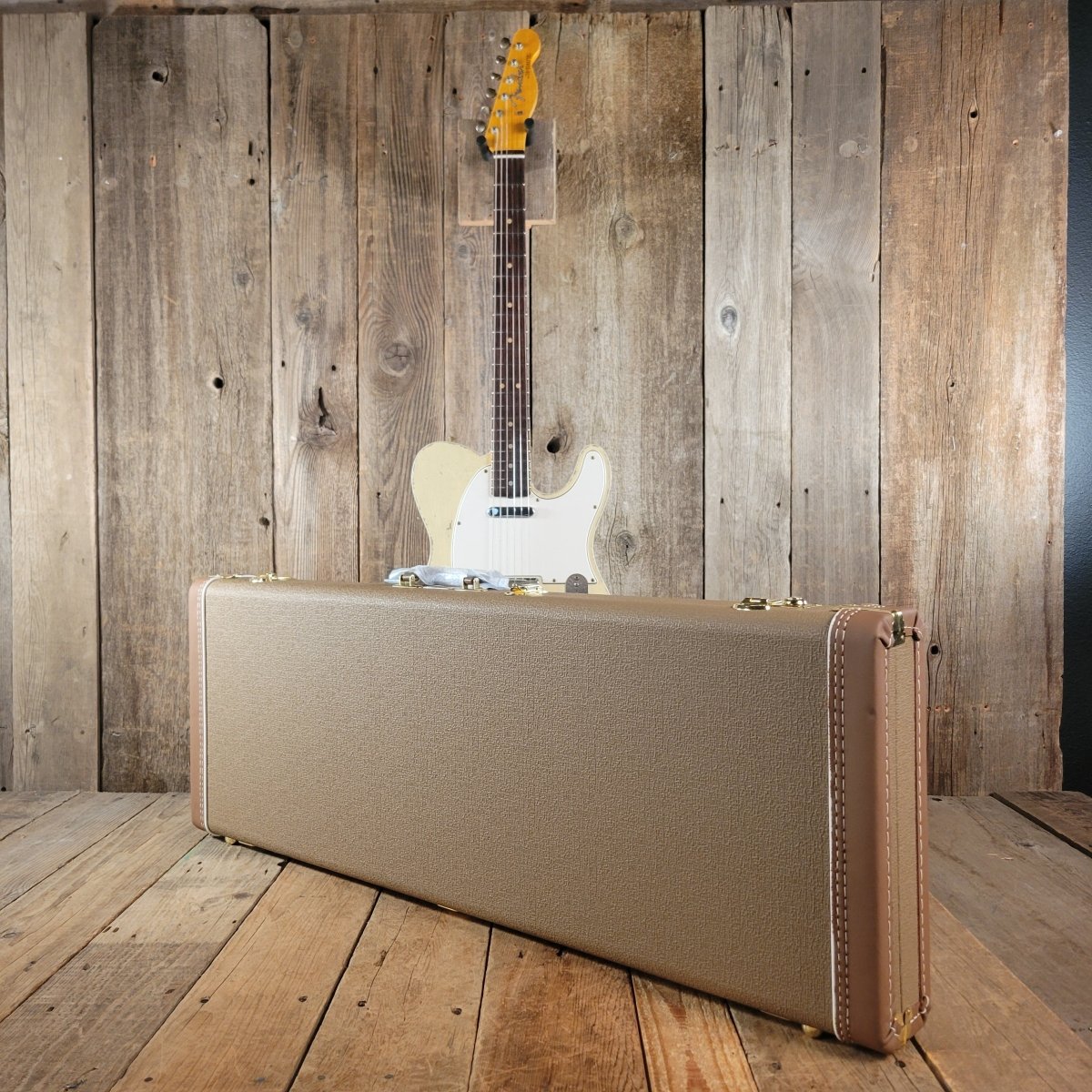 SOLD - Fender 62 Telecaster Relic Custom Double Bound Custom Shop 2022 White - Mahar's Vintage Guitars