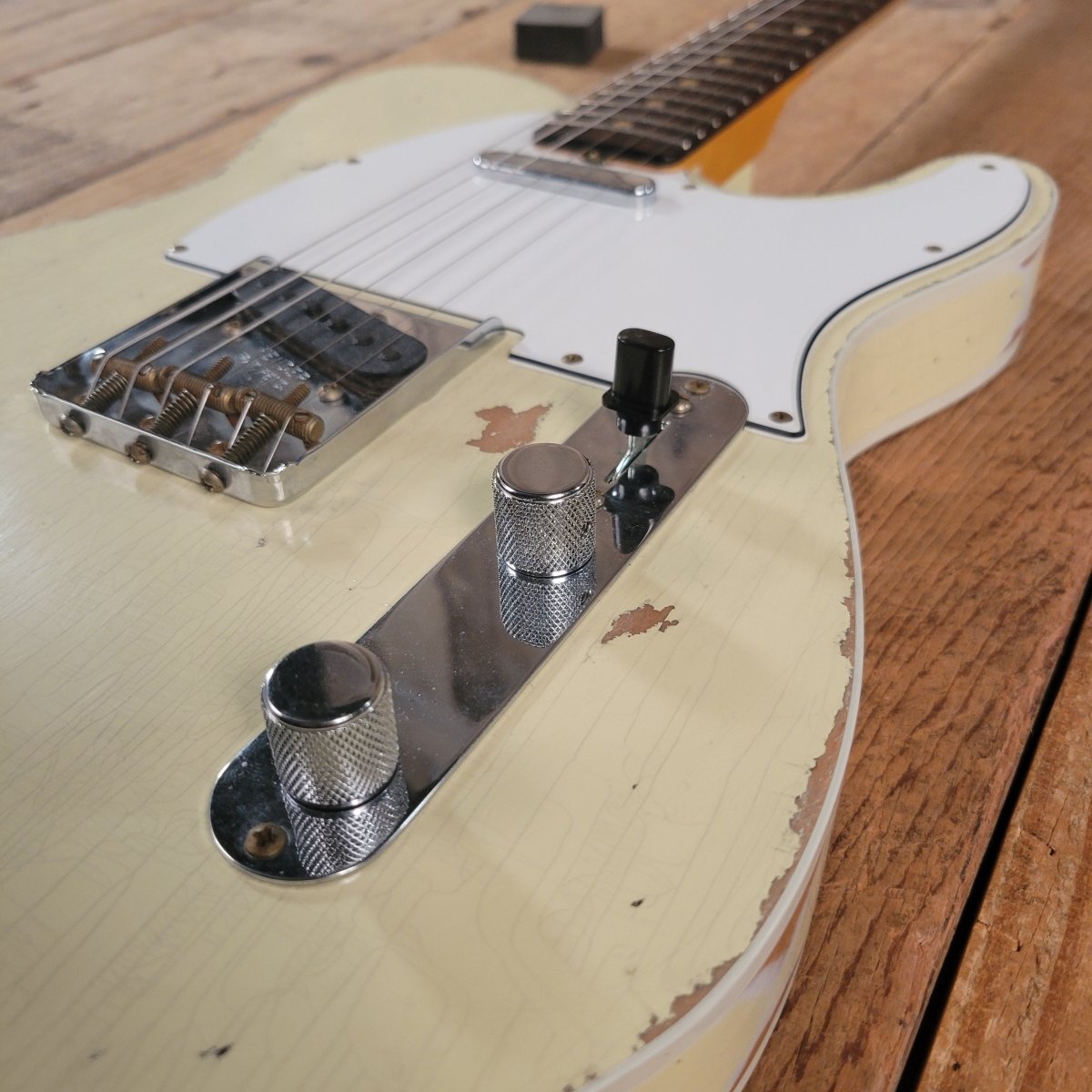SOLD - Fender 62 Telecaster Relic Custom Double Bound Custom Shop 2022 White - Mahar's Vintage Guitars