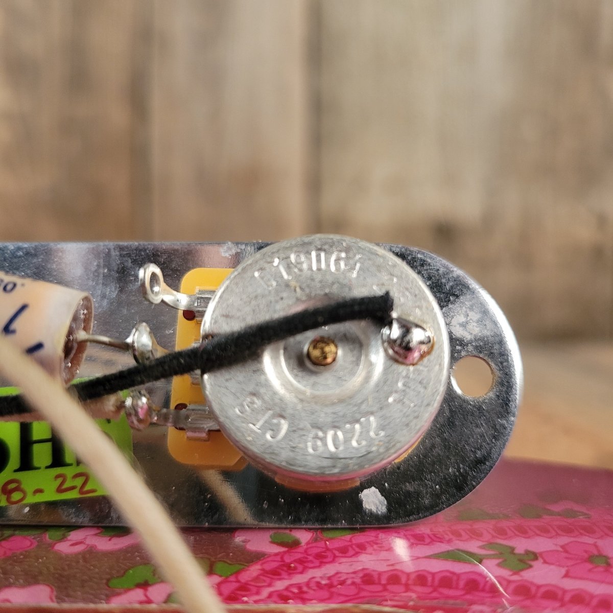 SOLD - Fender '68 Telecaster Pink Paisley Journeyman Relic Reissue 2022 - Mahar's Vintage Guitars