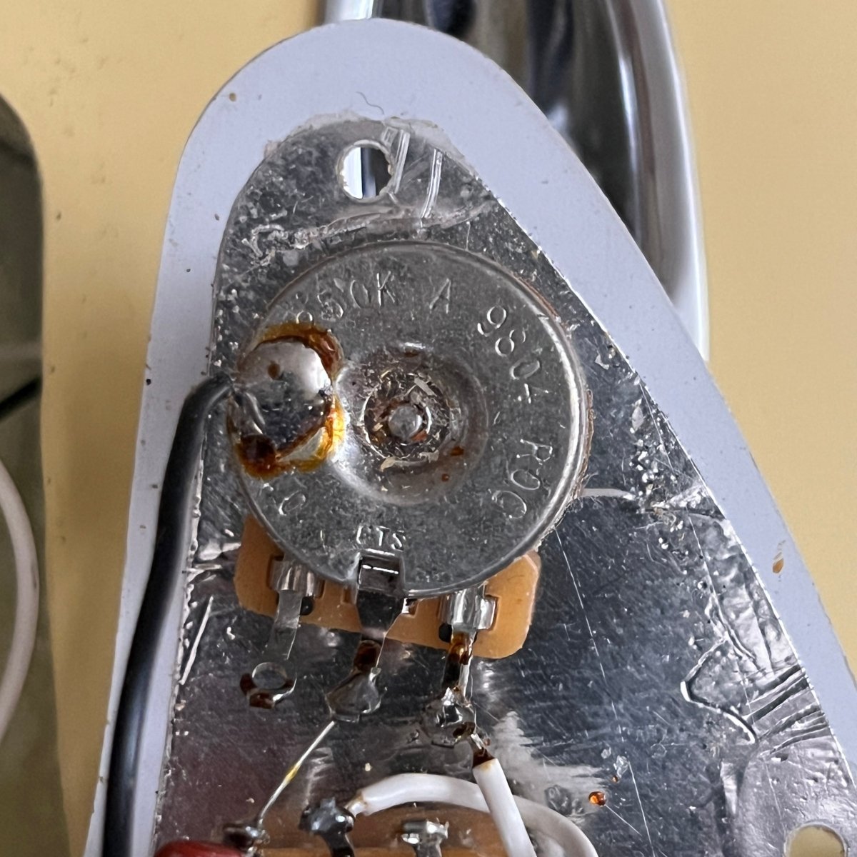 SOLD - Fender American Floyd Rose Classic Stratocaster HH 1999 - Mahar's Vintage Guitars