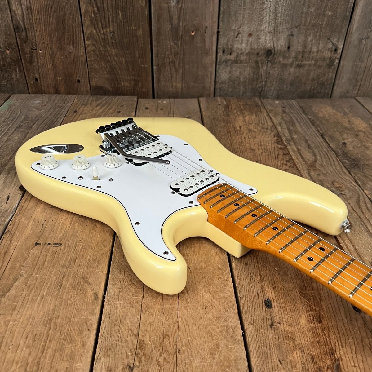 SOLD - Fender American Floyd Rose Classic Stratocaster HH 1999 - Mahar's Vintage Guitars