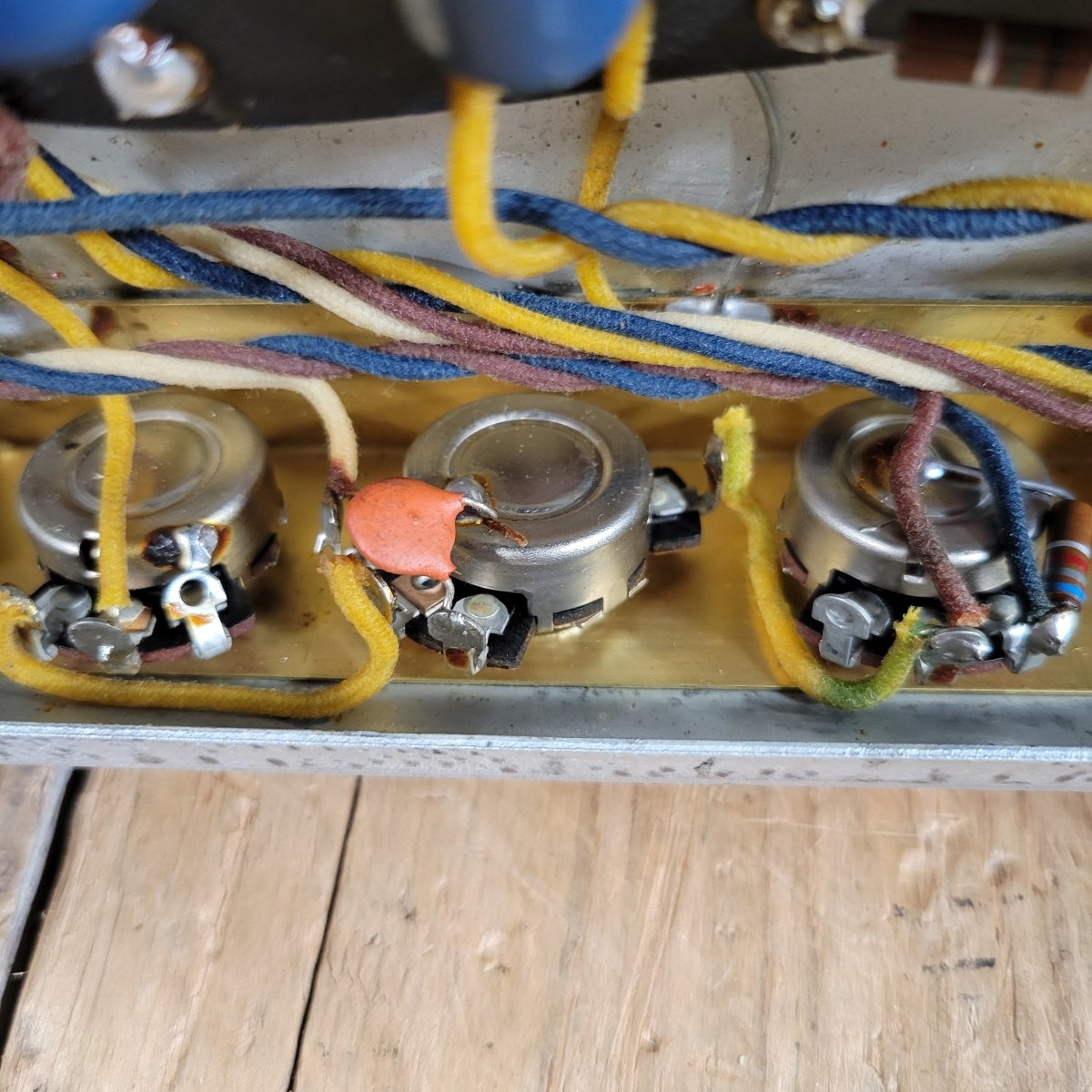 SOLD - Fender Bandmaster 6G7 - A 1962 Blond Head and Cabinet - Mahar's Vintage Guitars