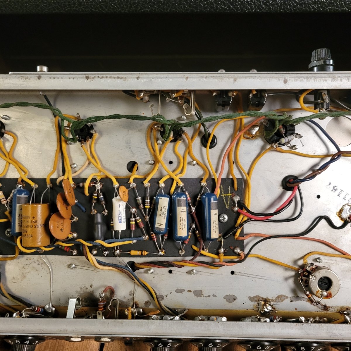 SOLD - Fender Bandmaster Head 1967 black panel guitar amp - Mahar's Vintage Guitars