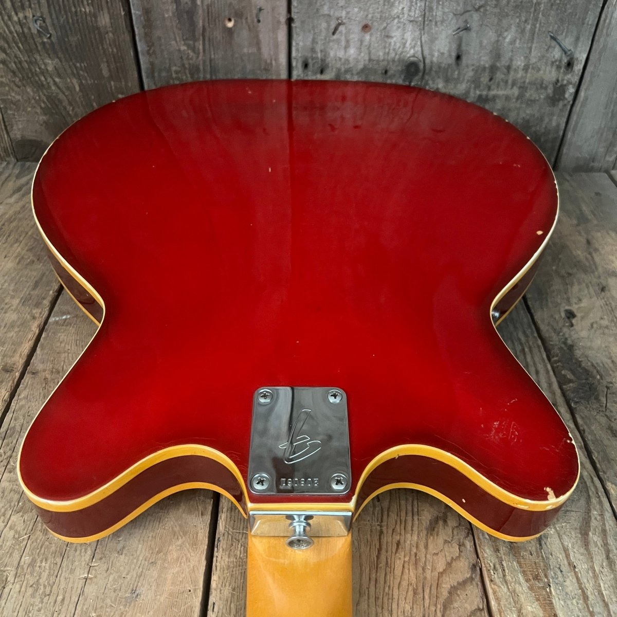 SOLD - Fender Coronado II 1967 Red - Mahar's Vintage Guitars