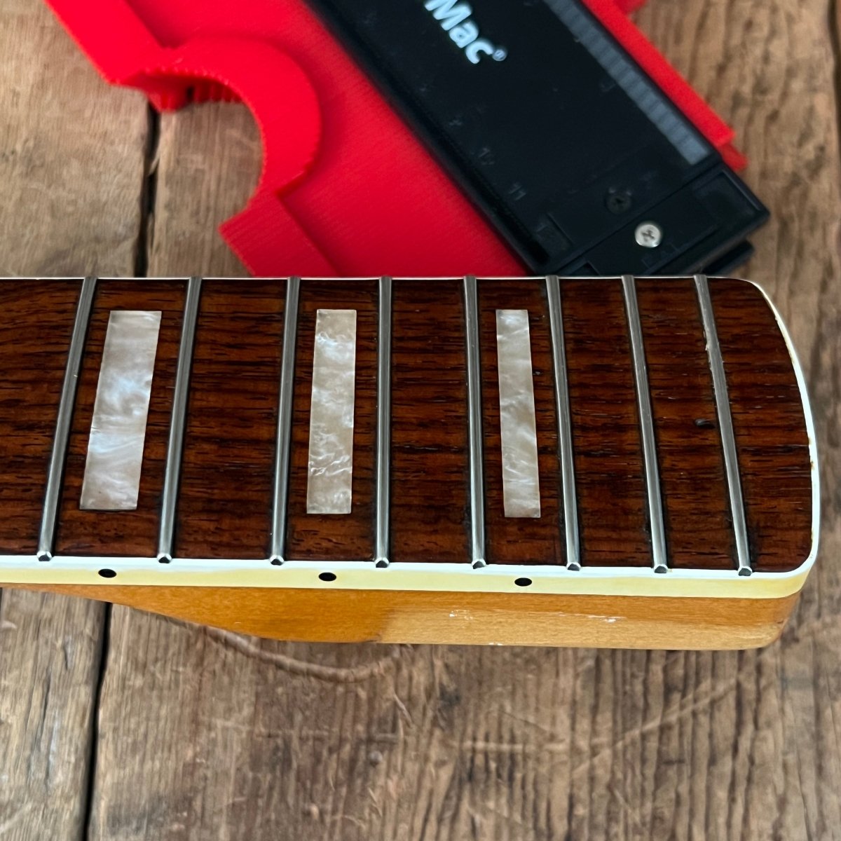 SOLD - Fender Coronado II 1967 Red - Mahar's Vintage Guitars