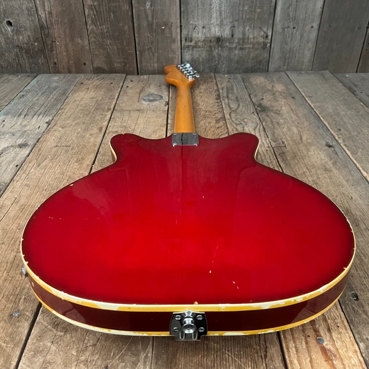 SOLD - Fender Coronado II 1967 Red - Mahar's Vintage Guitars