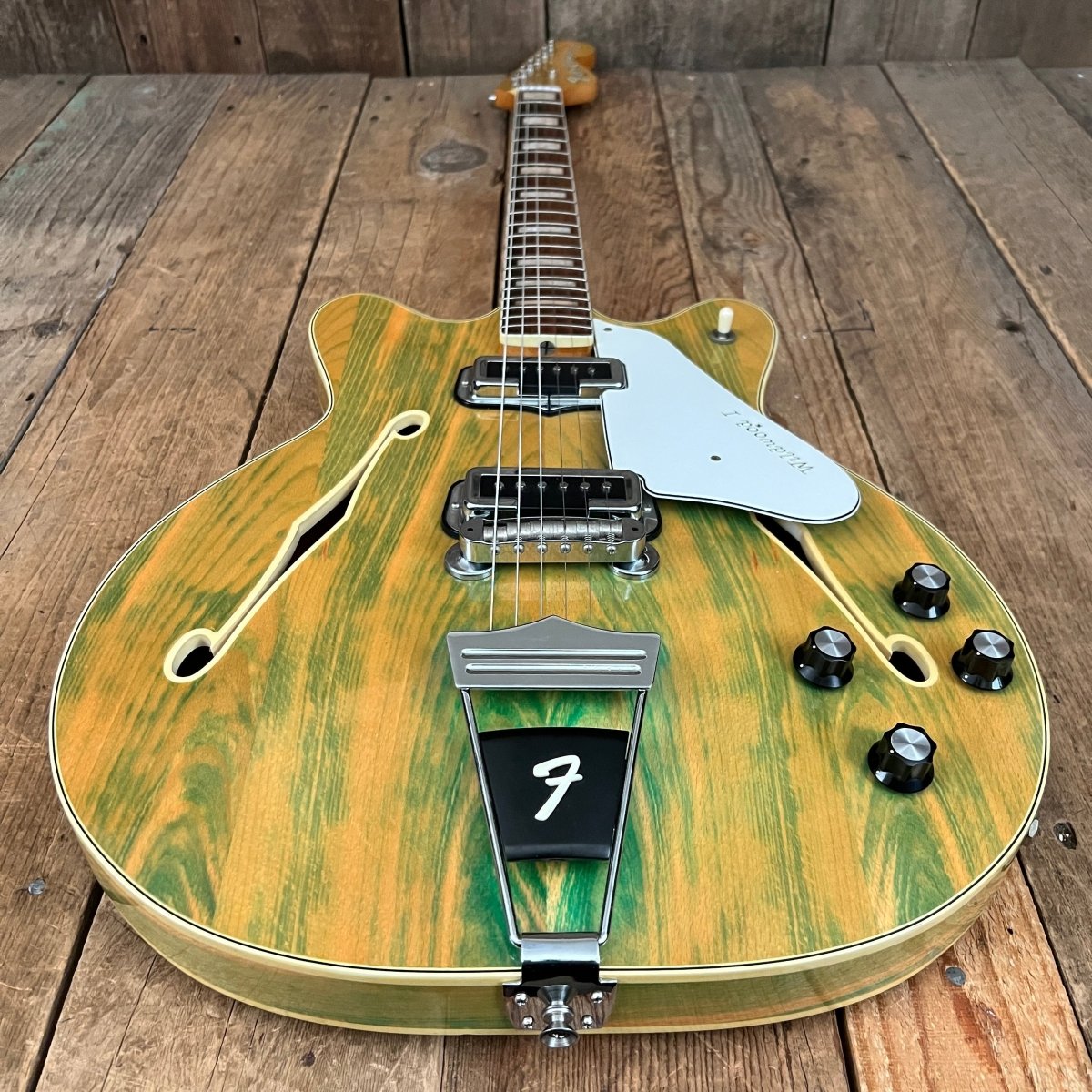 SOLD - Fender Coronado II Wildwood 1 1967 Rainbow Green - Mahar's Vintage Guitars