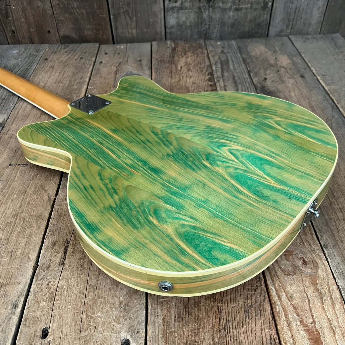SOLD - Fender Coronado II Wildwood 1 1967 Rainbow Green - Mahar's Vintage Guitars