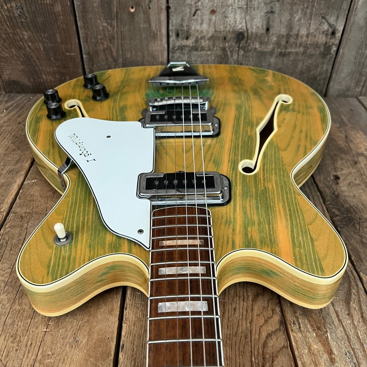 SOLD - Fender Coronado II Wildwood 1 1967 Rainbow Green - Mahar's Vintage Guitars