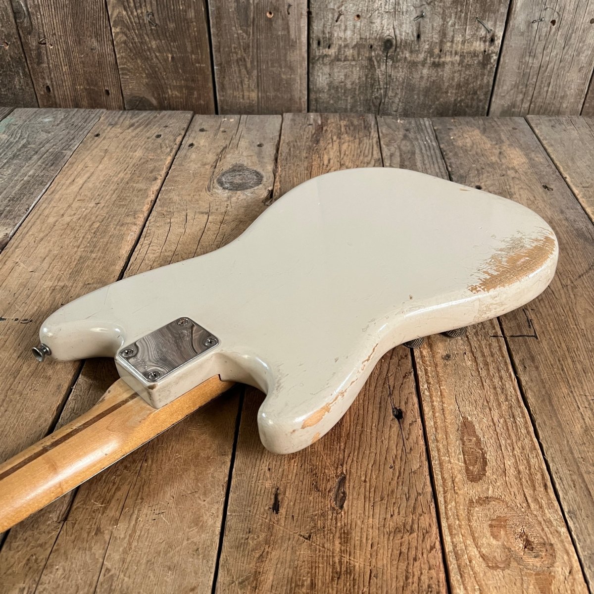 SOLD - Fender Duo Sonic 1958 Desert Sand - Mahar's Vintage Guitars