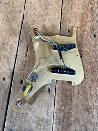 SOLD - Fender Duo Sonic 1958 Desert Sand - Mahar's Vintage Guitars