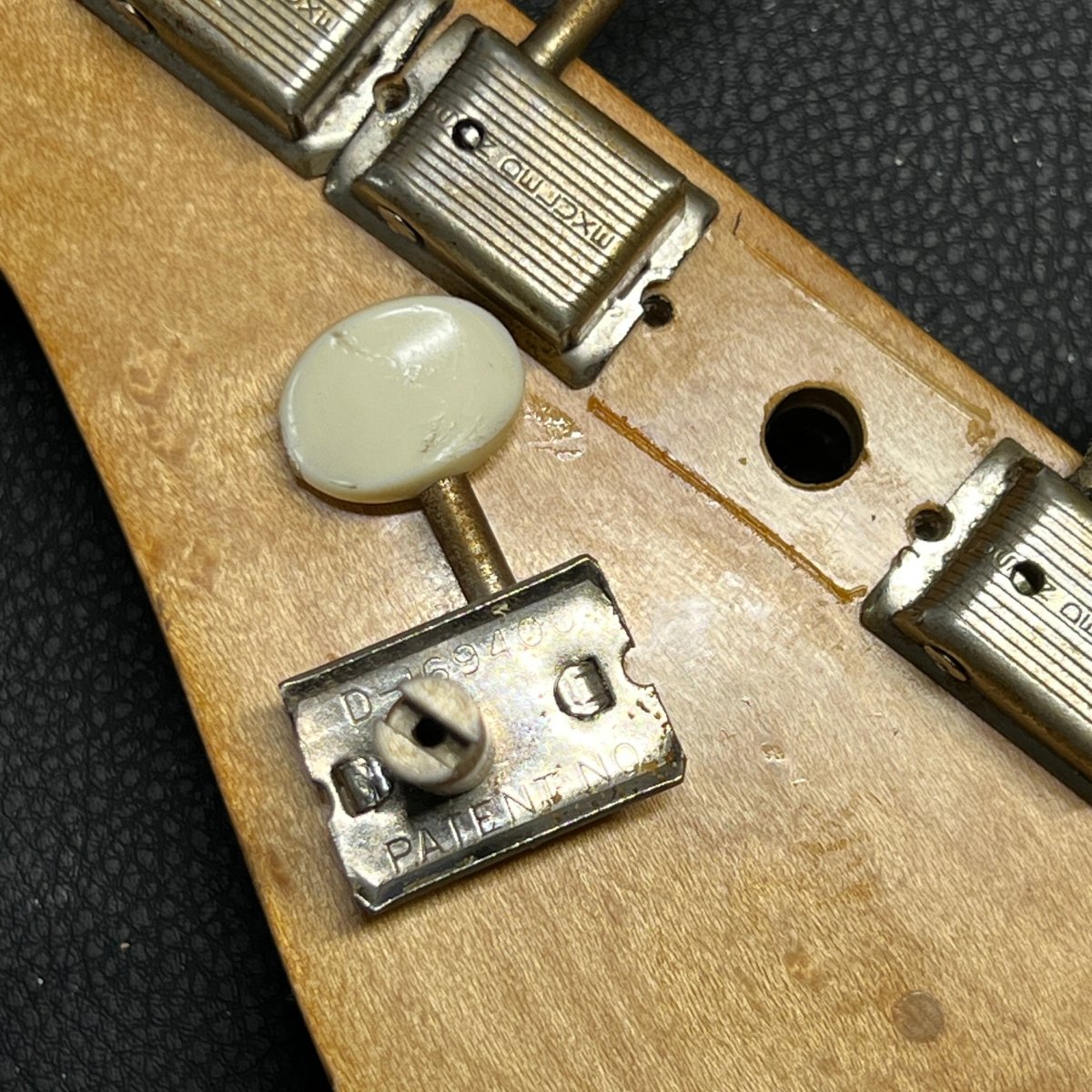 SOLD - Fender Duo - Sonic 1959 Desert Sand - Mahar's Vintage Guitars