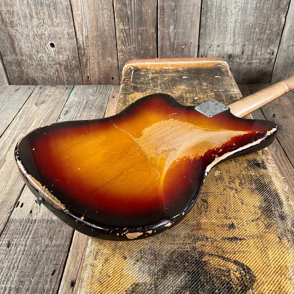 SOLD - Fender Jazzmaster 1959 Sunburst - Mahar's Vintage Guitars